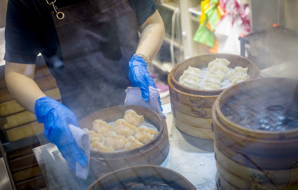 【松山美食】亓家蒸餃，我心目中台北前三名的噴汁蒸餃老店推薦(菜單) @趙先生吃飯