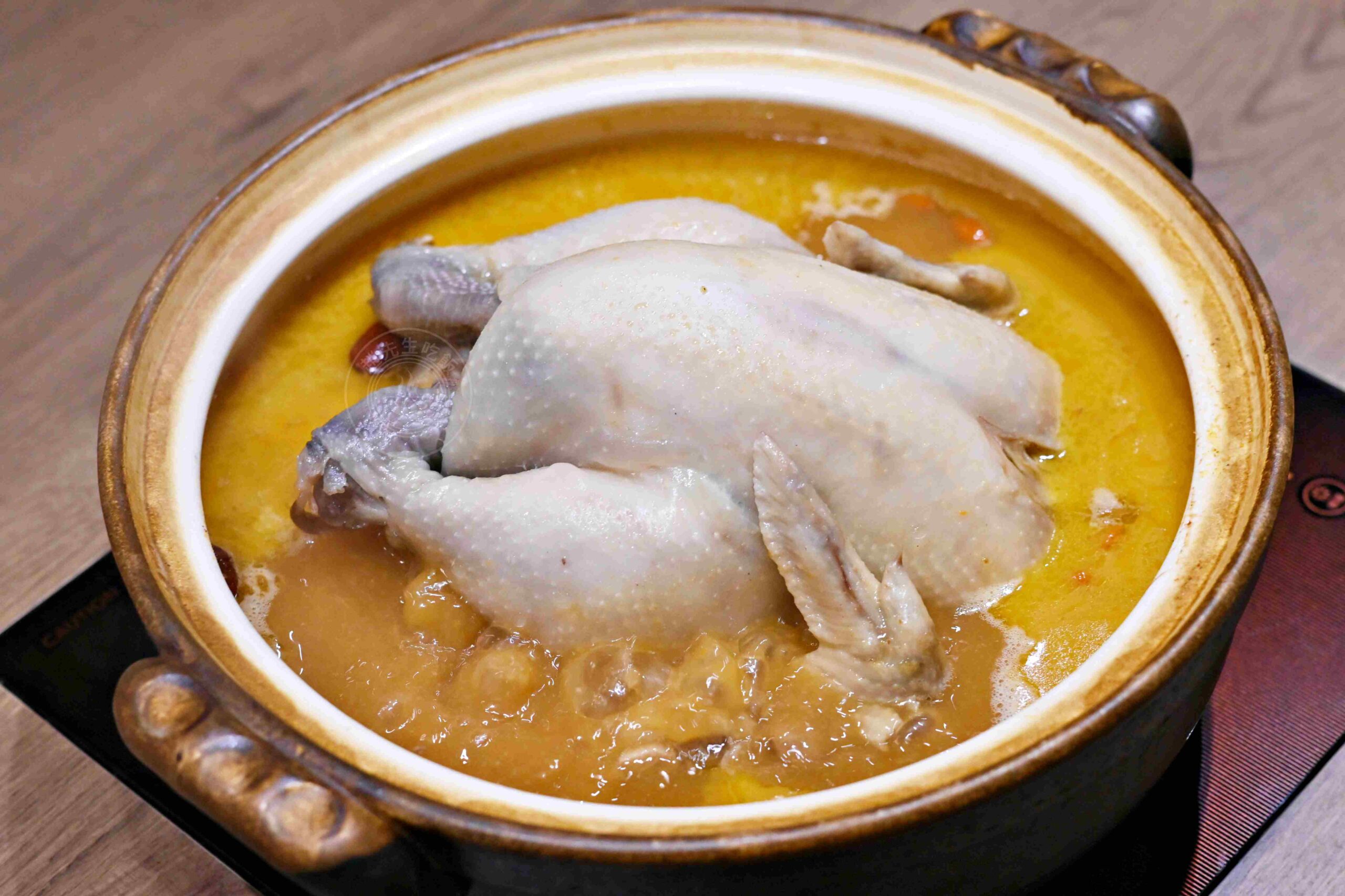 【信義區美食】君曜雞湯，全台第一名的超濃郁雞湯，老母雞細火慢熬一天一夜推薦(菜單) @趙先生吃飯