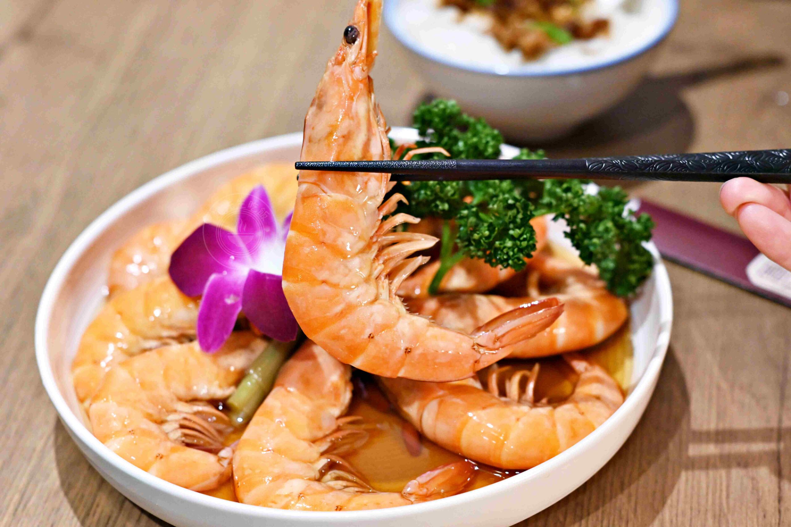 【信義區美食】君曜雞湯，全台第一名的超濃郁雞湯，老母雞細火慢熬一天一夜推薦(菜單) @趙先生吃飯