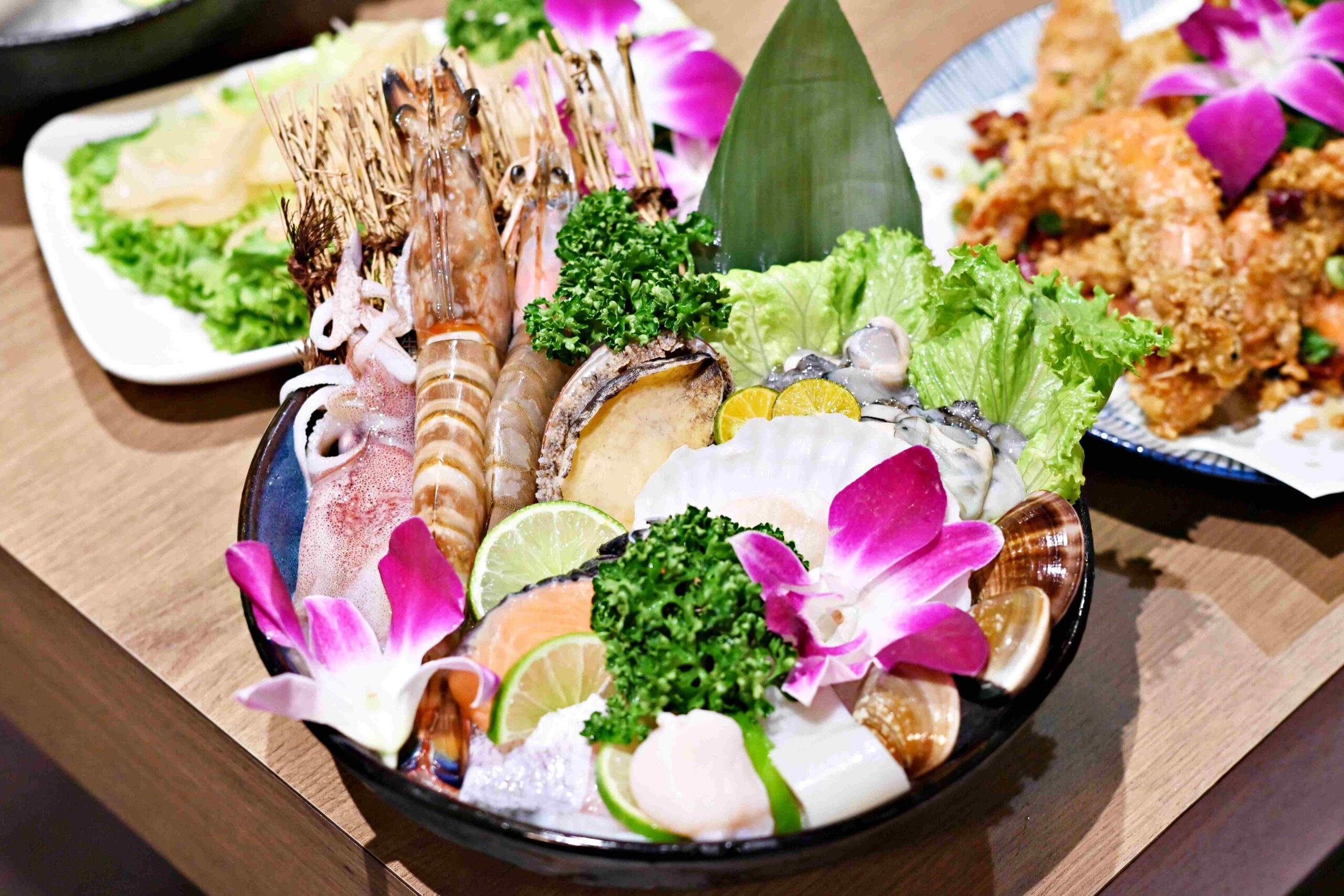 【信義區美食】君曜雞湯，全台第一名的超濃郁雞湯，老母雞細火慢熬一天一夜推薦(菜單) @趙先生吃飯