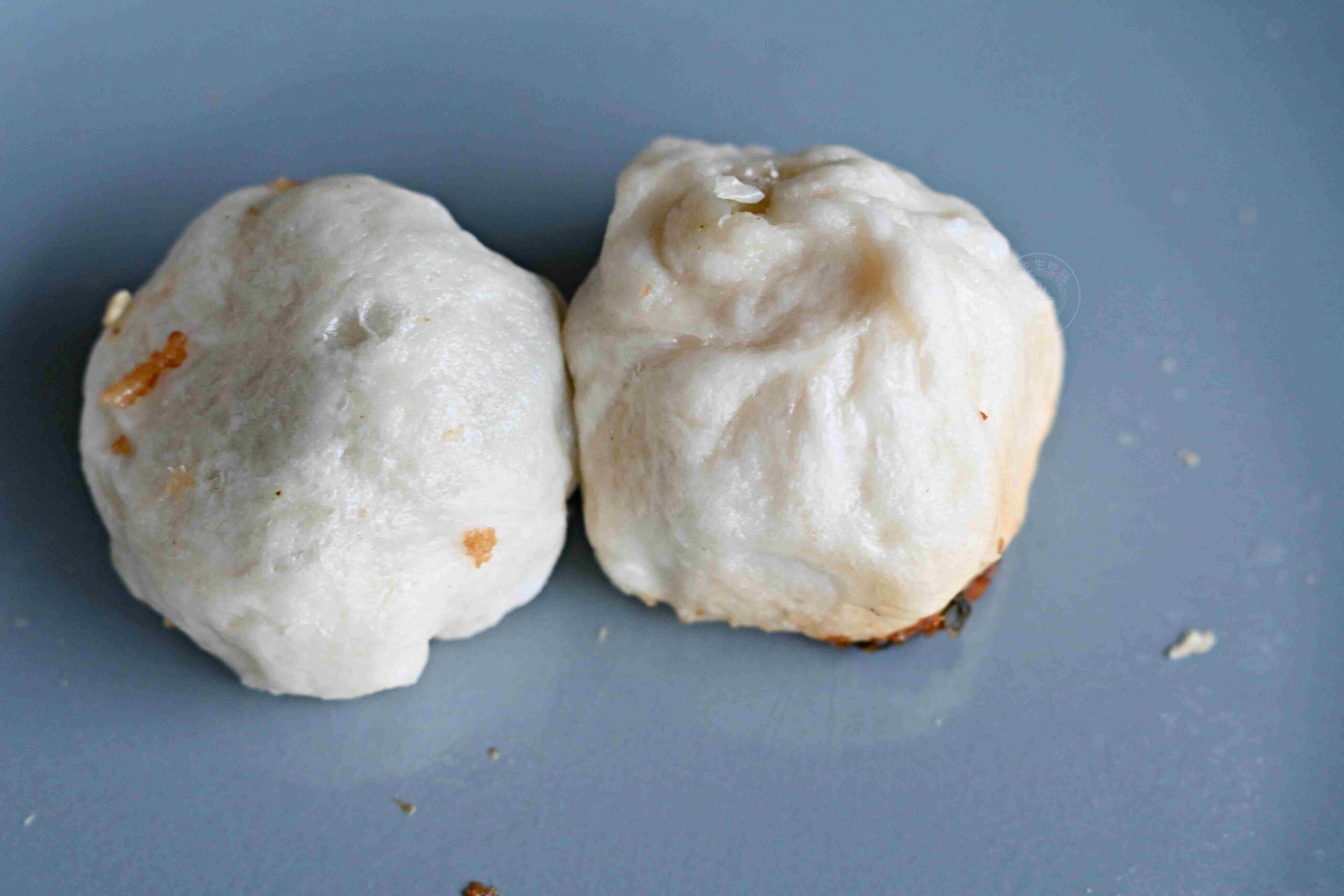 【三重美食】信義公園旁水煎包，在地人從小吃到大的8元水煎包推薦(菜單) @趙先生吃飯