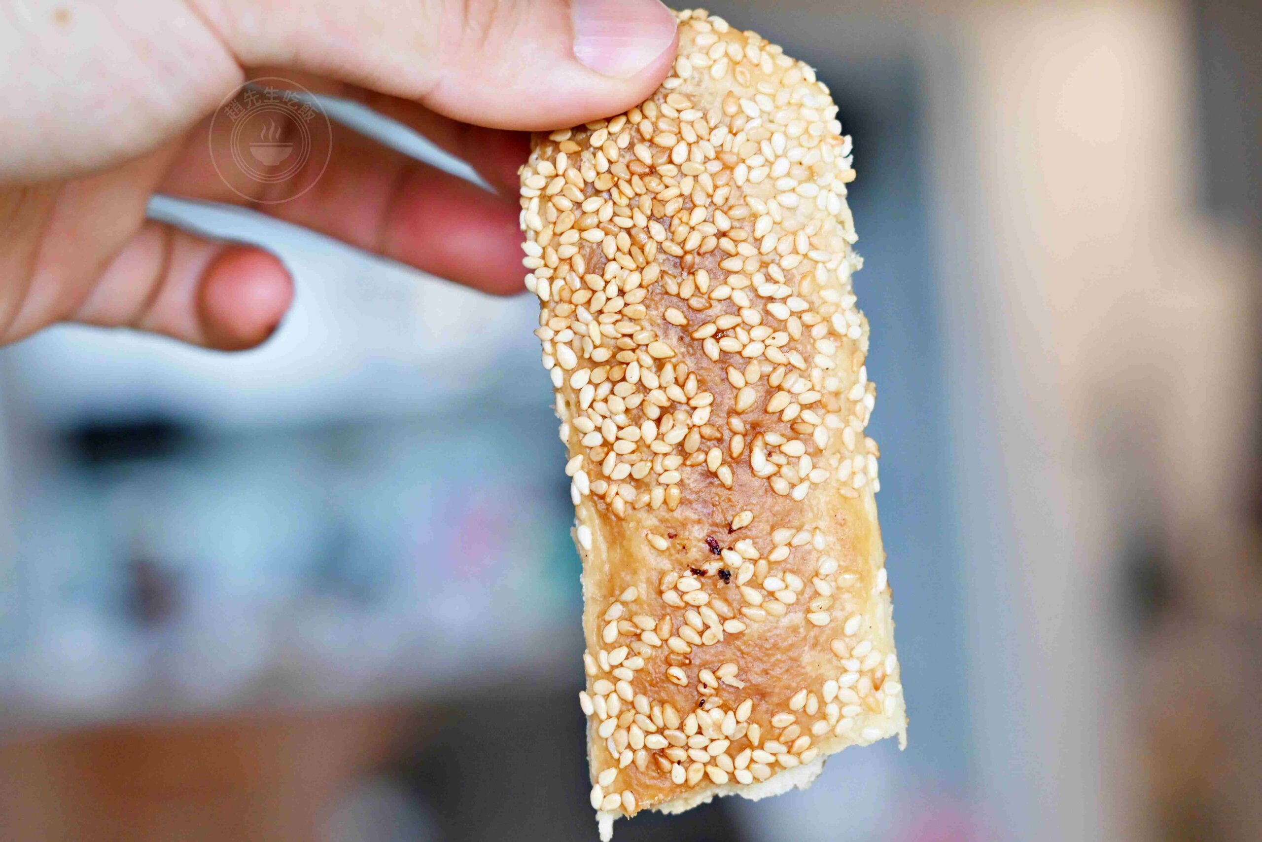 【三重美食】龍門胡椒餅，百元內吃飽滿的超人氣三重在地小吃推薦胡椒餅、小酥餅、甜餅(菜單) @趙先生吃飯