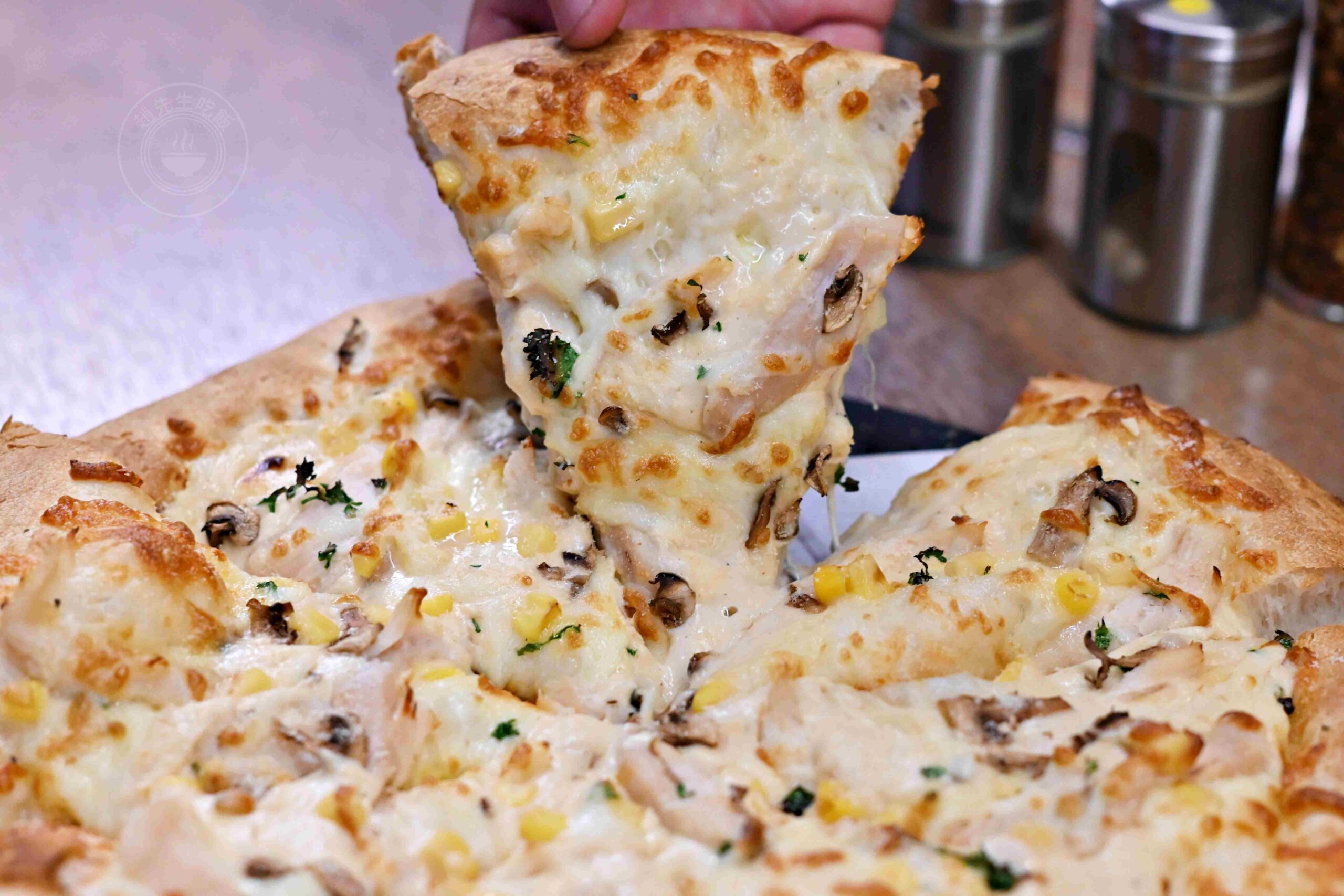 【信義區美食】三隻猴子美食廚房，紐西蘭老闆娘日賣百個的，手工現烤披薩推薦(菜單) @趙先生吃飯