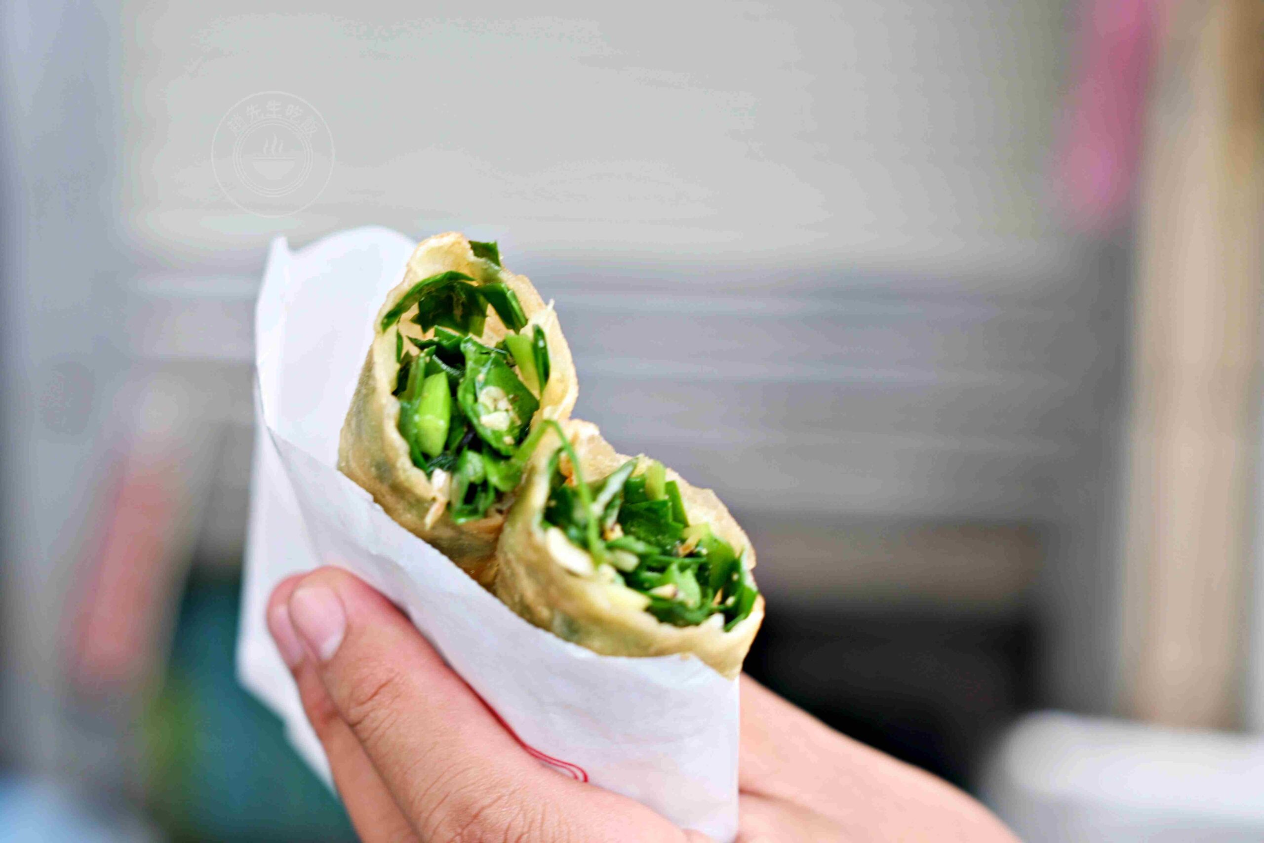 【宜蘭美食】春捲伯，晚來買不到的銅板小吃春捲爆韭菜、炸蝦餅爆好吃推薦(菜單) @趙先生吃飯