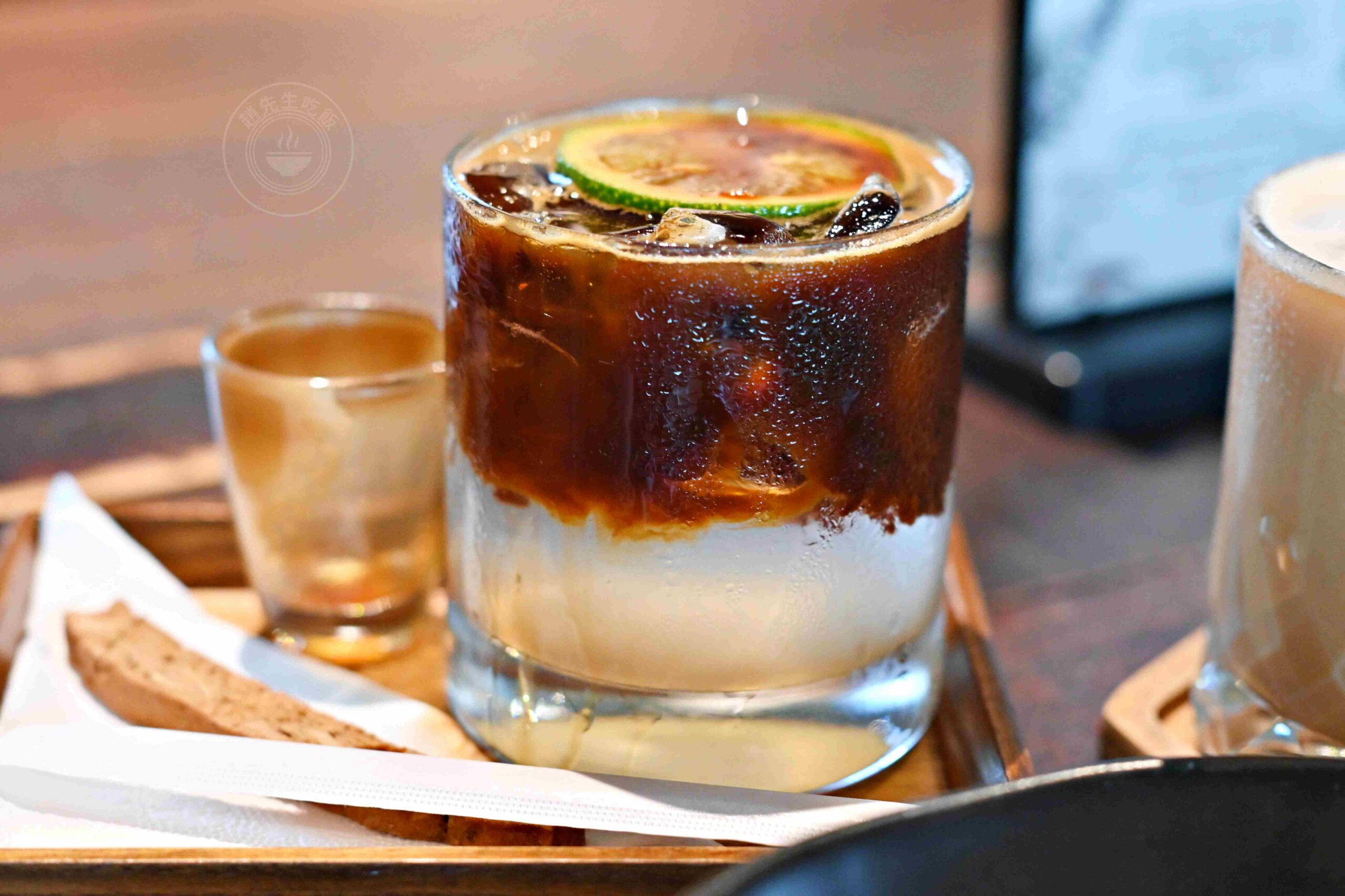 【礁溪美食】蒔花 DailyBlossom Cafe & More，超美純白建築不限時景觀下午茶推薦推薦(菜單) @趙先生吃飯