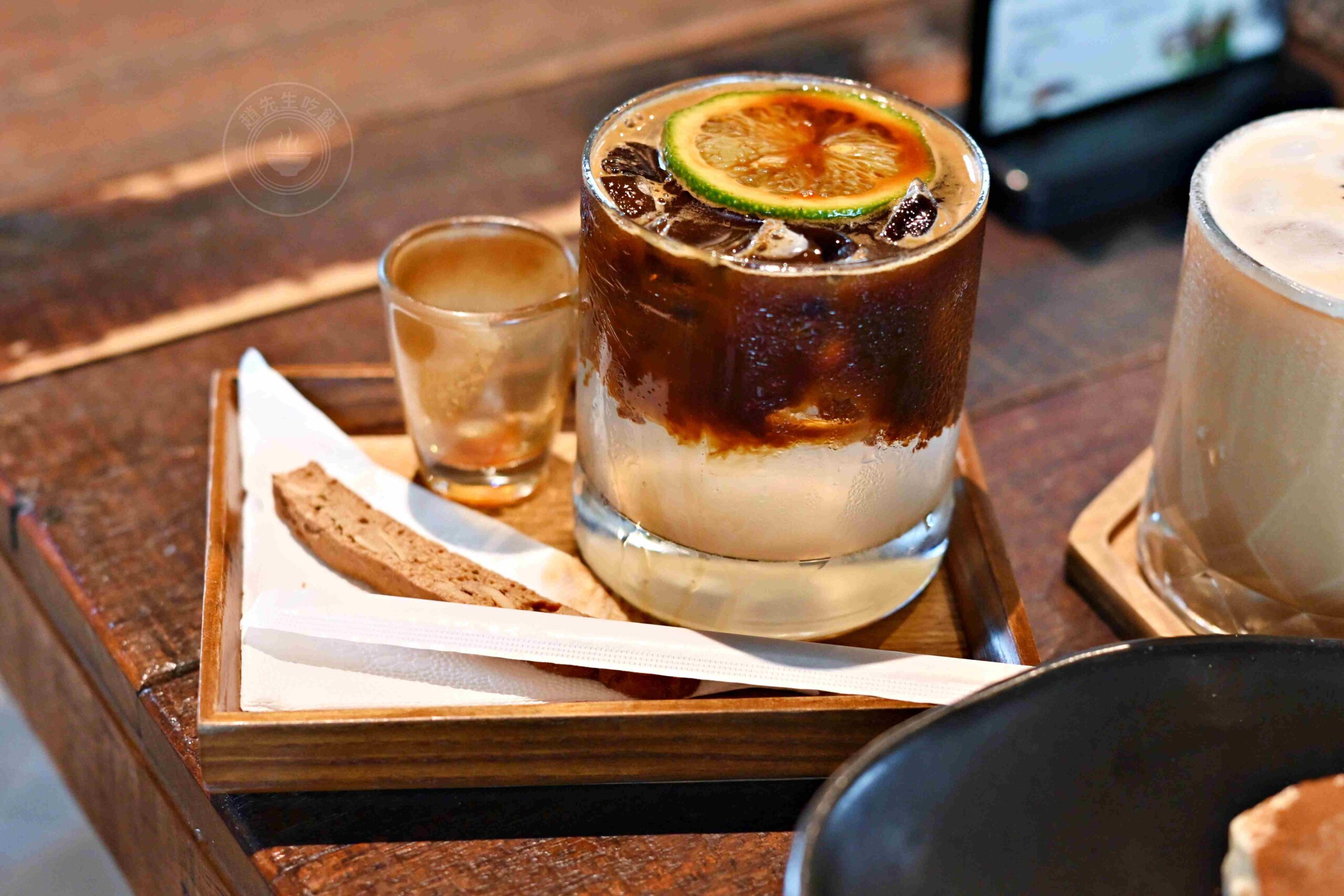 【礁溪美食】蒔花 DailyBlossom Cafe & More，超美純白建築不限時景觀下午茶推薦推薦(菜單) @趙先生吃飯