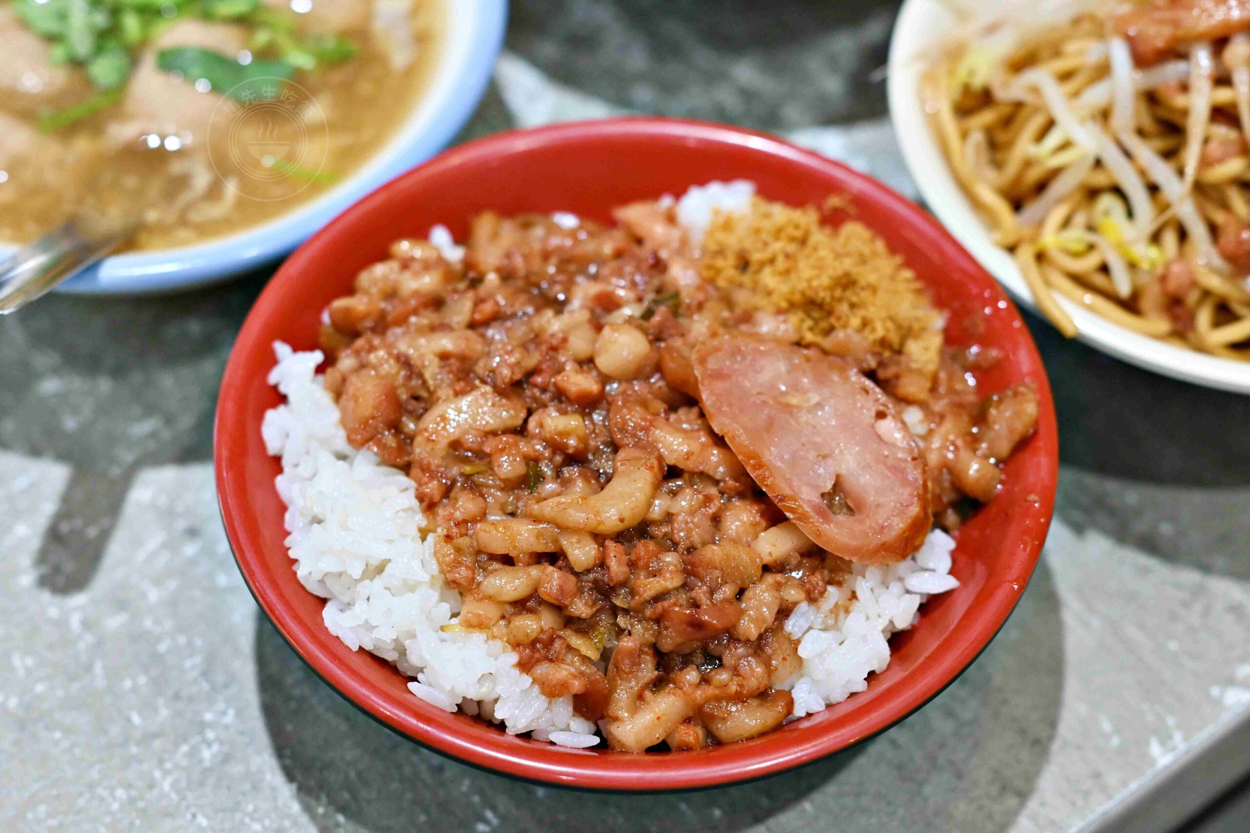 【中和美食】大胖肉羹莒光店，肉羹湯喝到飽40多年小吃，炒麵和滷肉飯也厲害推薦(菜單) @趙先生吃飯