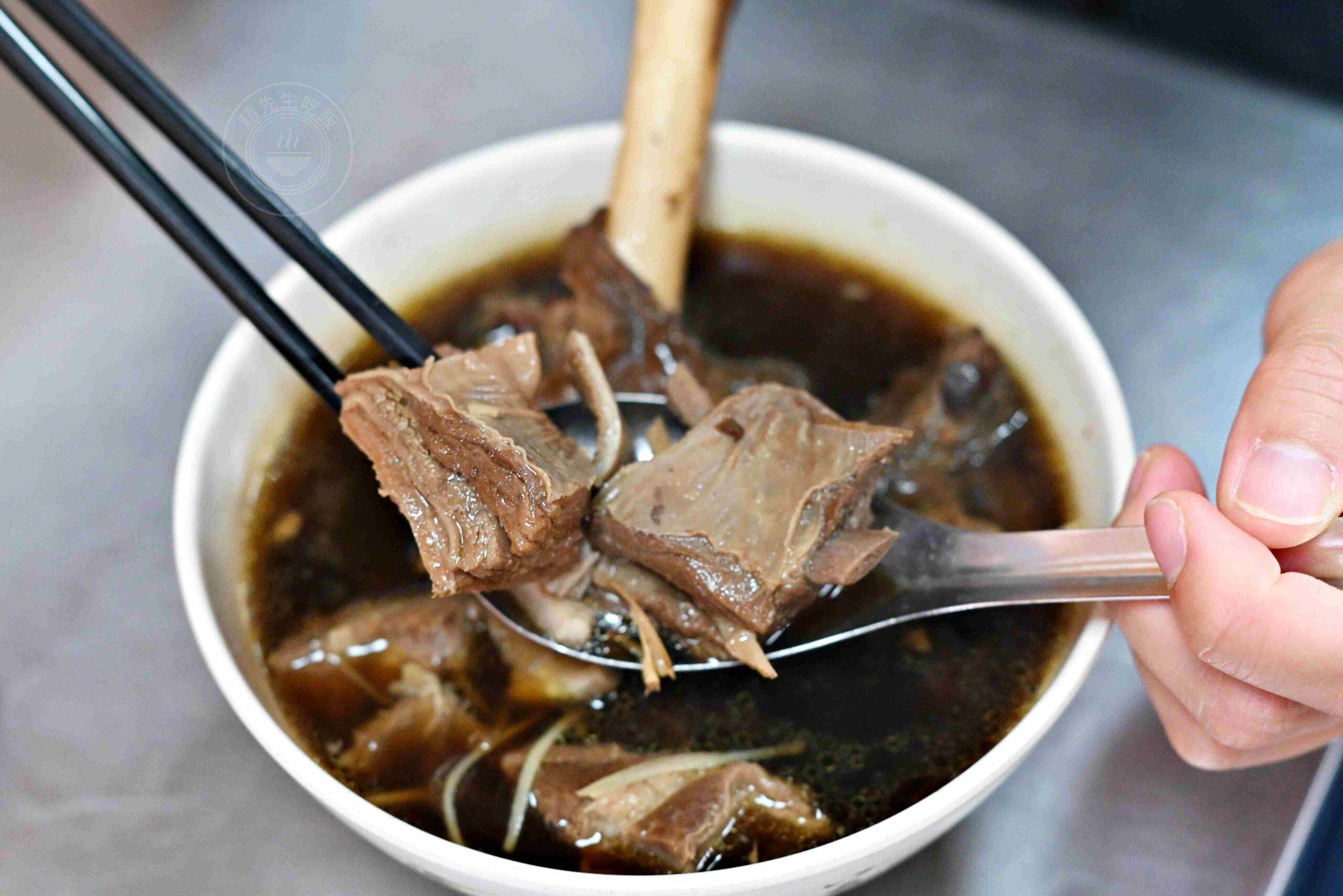 【林口美食】二省道晟鴻羊肉，湯頭甘甜無腥味可免費續湯推薦羊肉麵線、羊骨湯(菜單) @趙先生吃飯