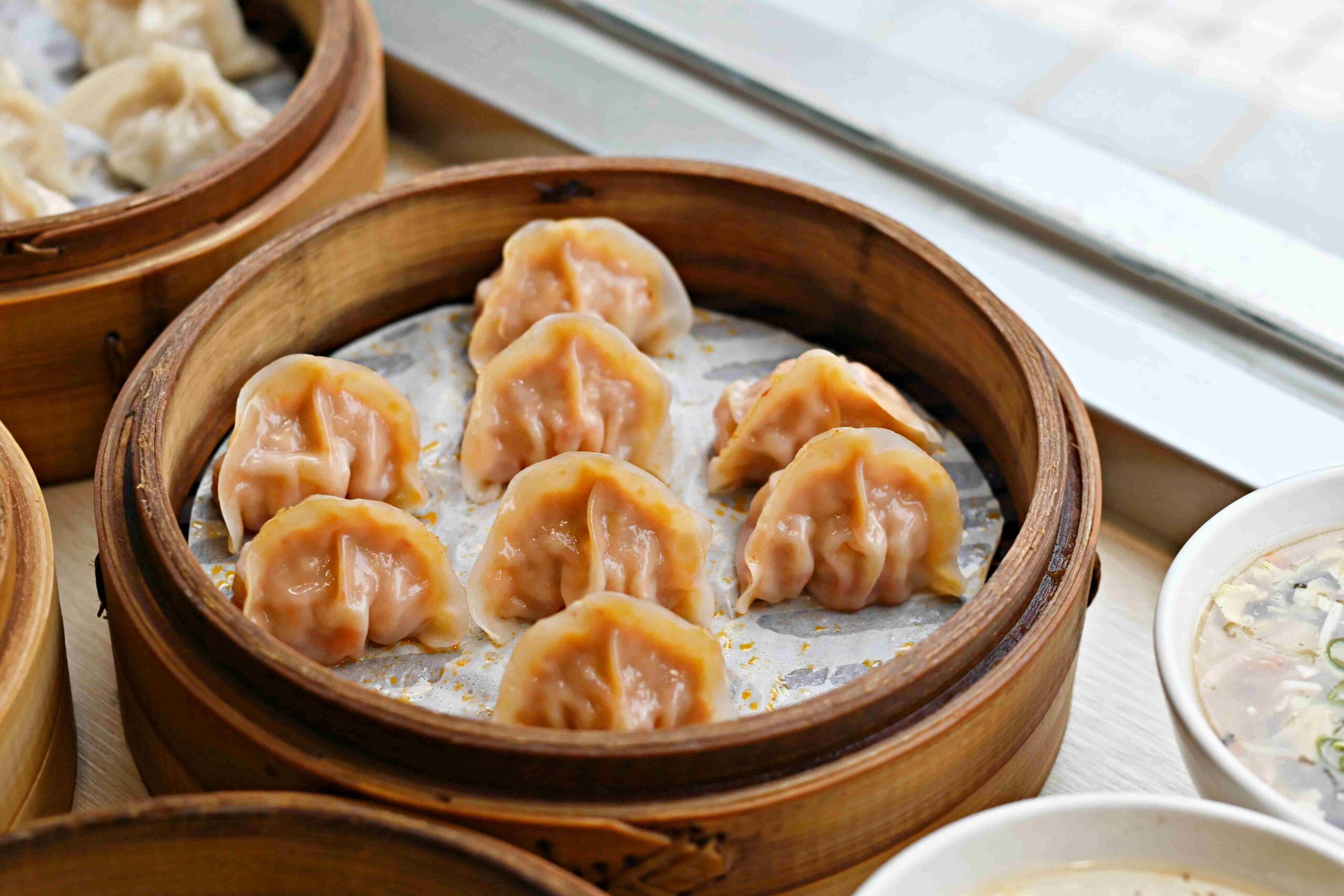 【松山美食】亓家蒸餃，我心目中台北前三名的噴汁蒸餃老店推薦(菜單) @趙先生吃飯