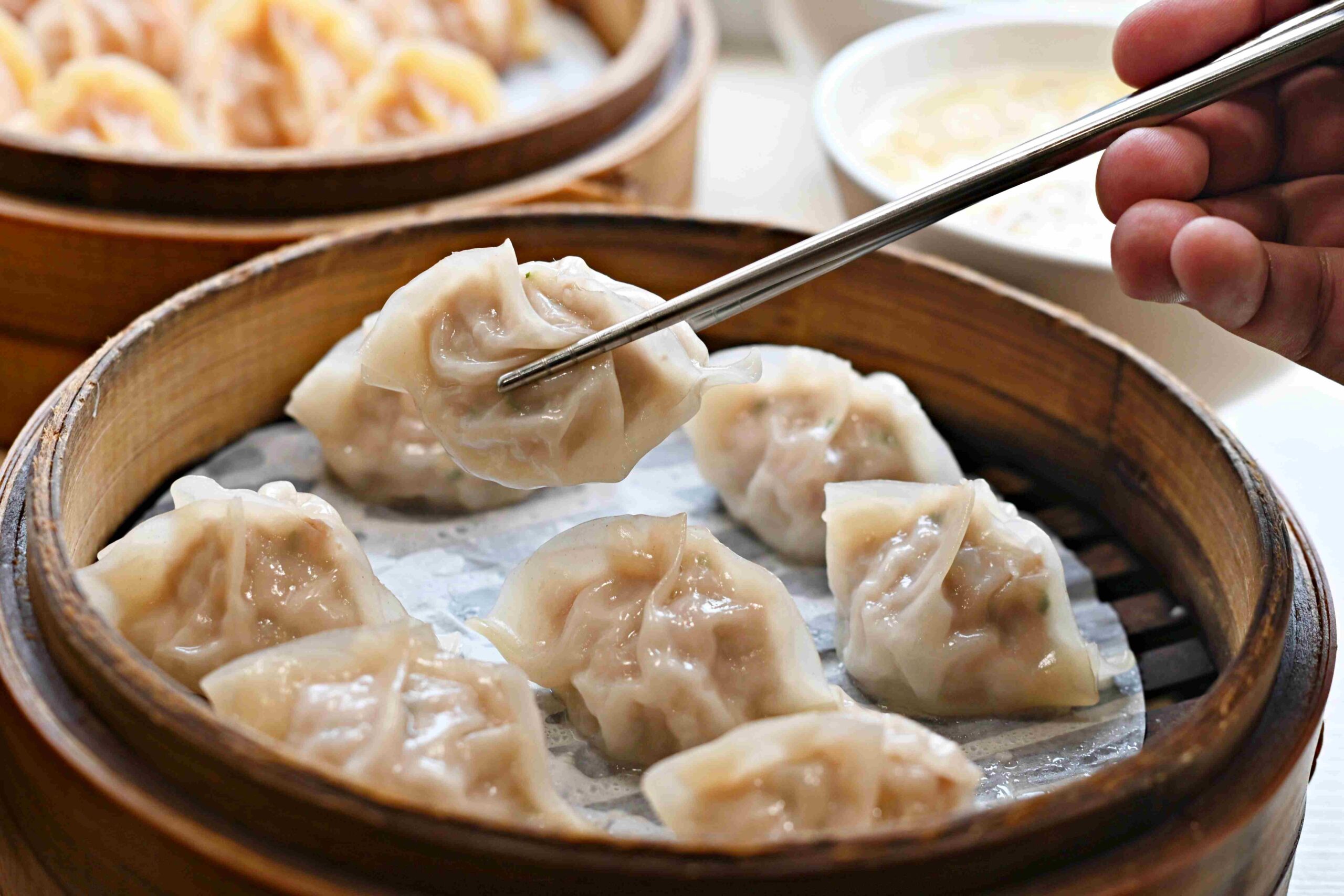 【松山美食】亓家蒸餃，我心目中台北前三名的噴汁蒸餃老店推薦(菜單) @趙先生吃飯