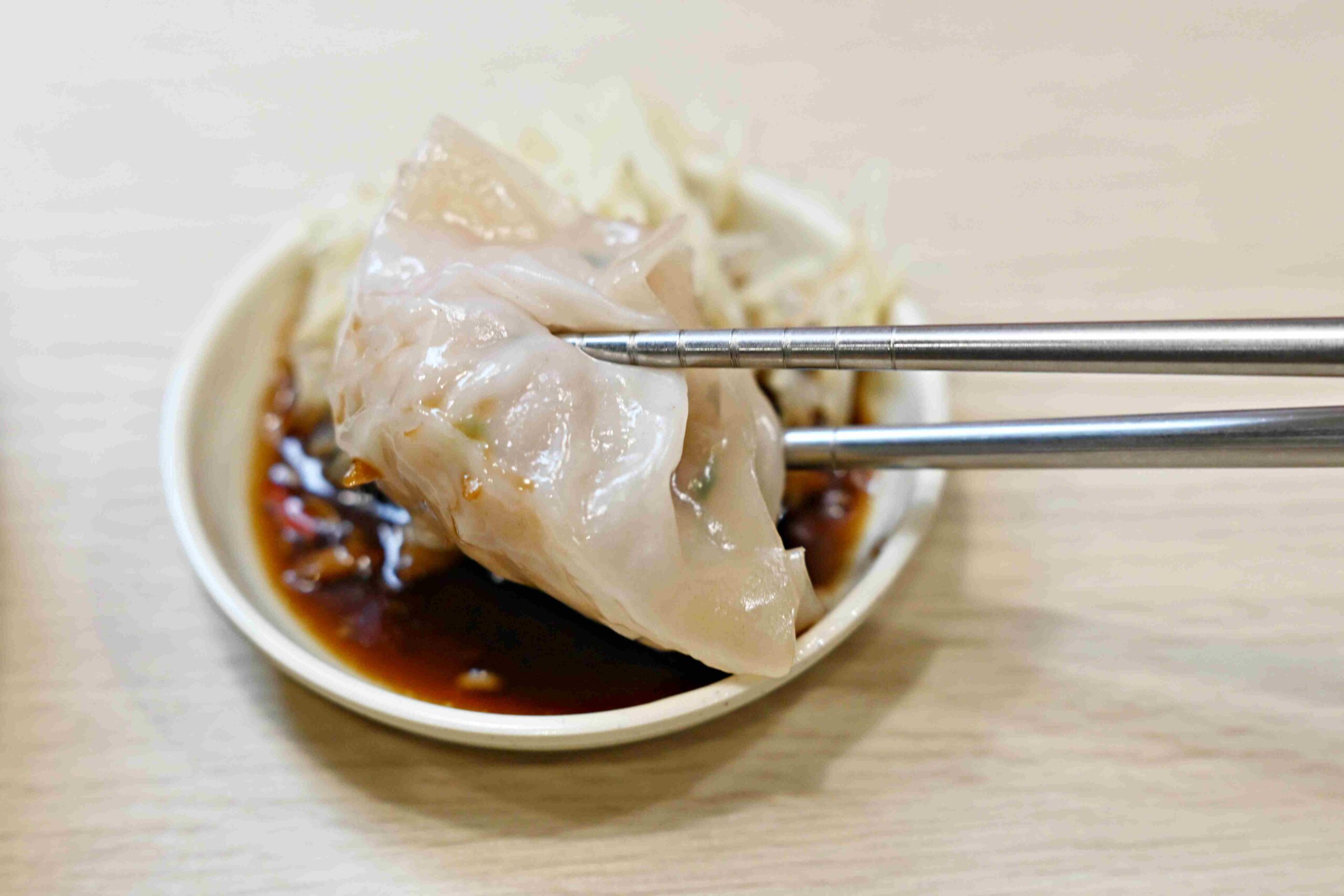 【松山美食】亓家蒸餃，我心目中台北前三名的噴汁蒸餃老店推薦(菜單) @趙先生吃飯