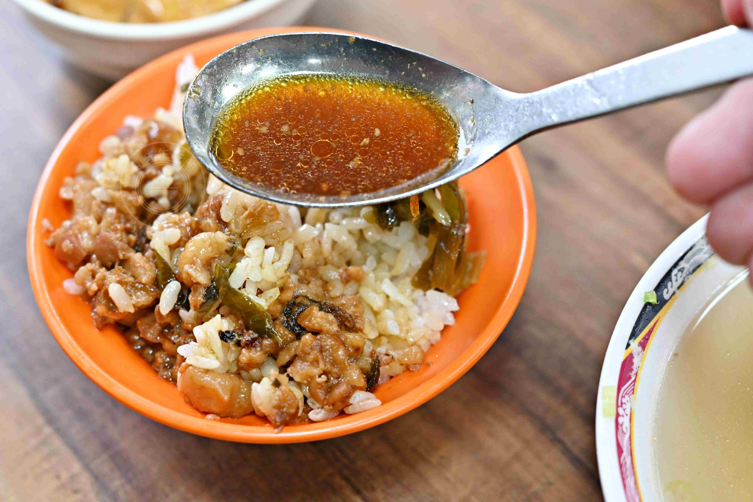 【三重美食】唯豐魯肉飯，三重五大滷肉飯之一，價錢便宜卻超好吃推薦(菜單) @趙先生吃飯