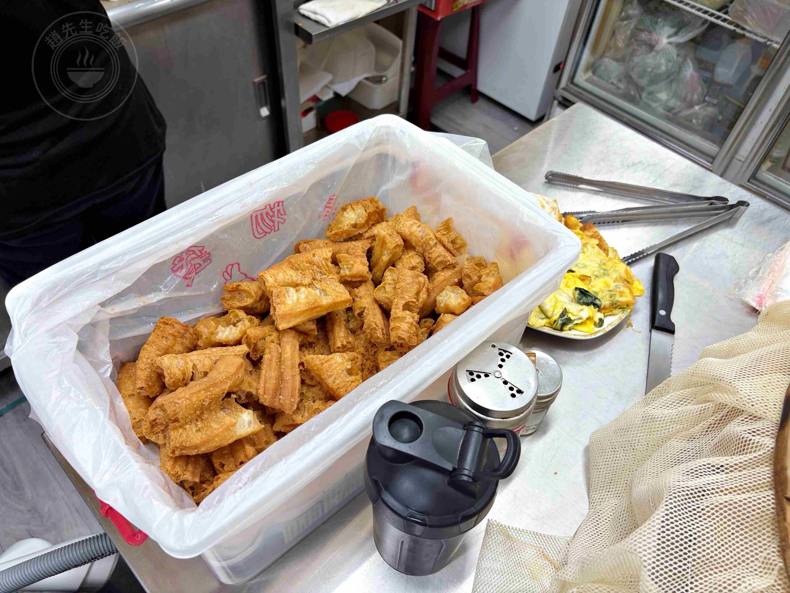 【高雄美食】六姐傳統飯糰特製蛋餅專賣店，30年飽足感蛋餅、飯糰，奧運銀牌戴資穎也超愛！(菜單) @趙先生吃飯