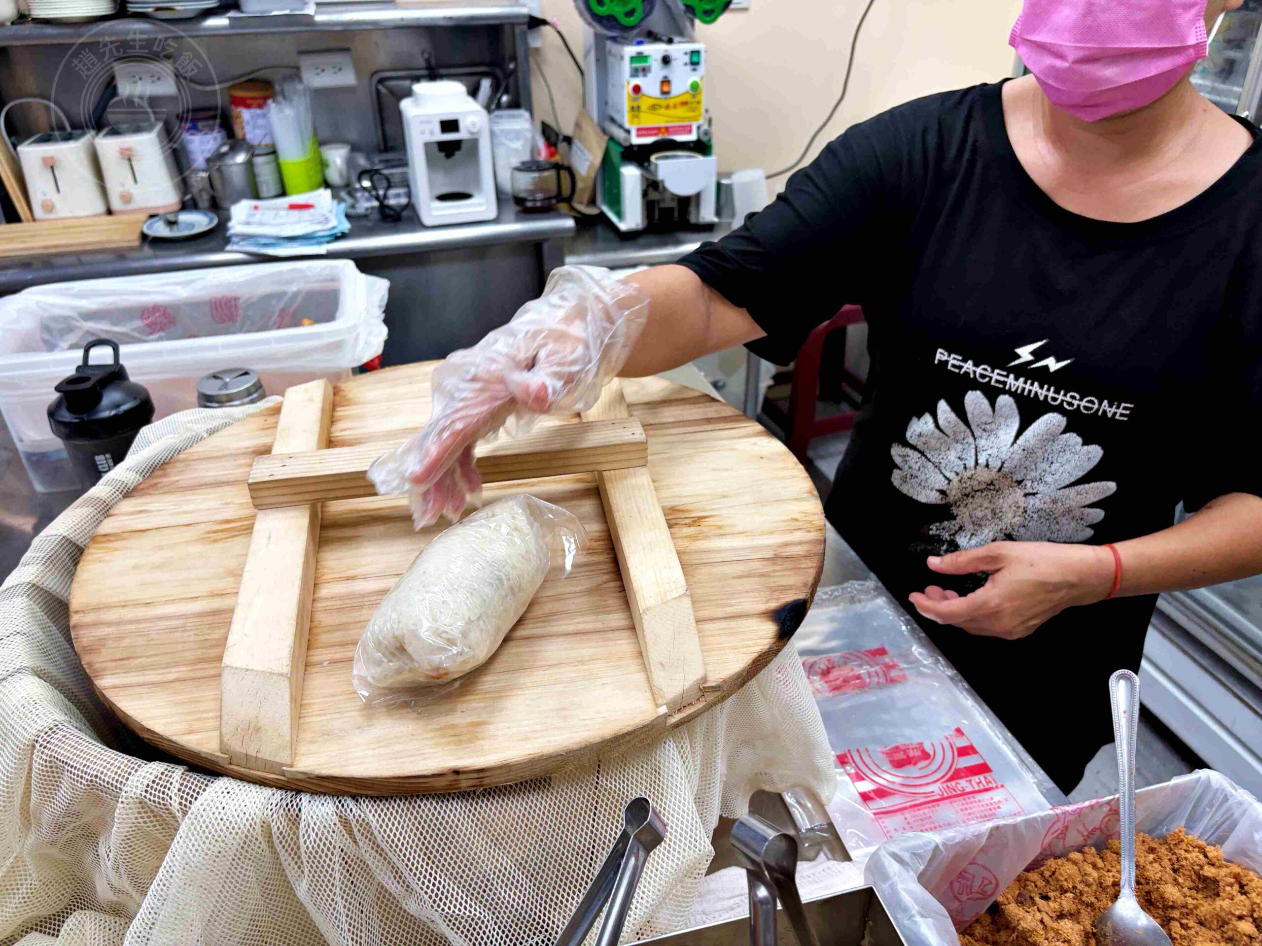 【高雄美食】六姐傳統飯糰特製蛋餅專賣店，30年飽足感蛋餅、飯糰，奧運銀牌戴資穎也超愛！(菜單) @趙先生吃飯