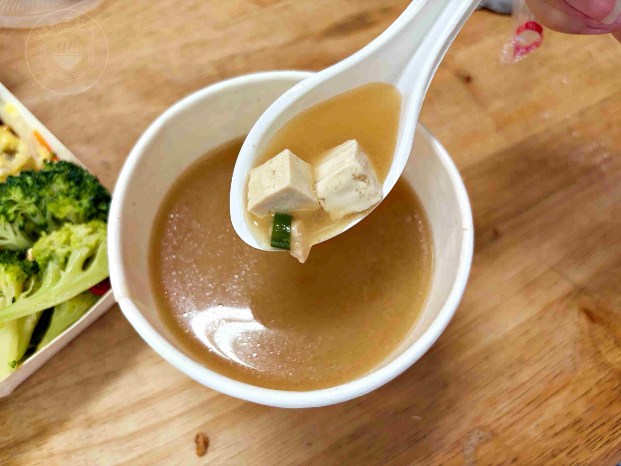 【鹽埕區美食】阿英排骨飯，米其林必比登推薦古早味60年老店，排骨飯味噌湯必點推薦(菜單) @趙先生吃飯