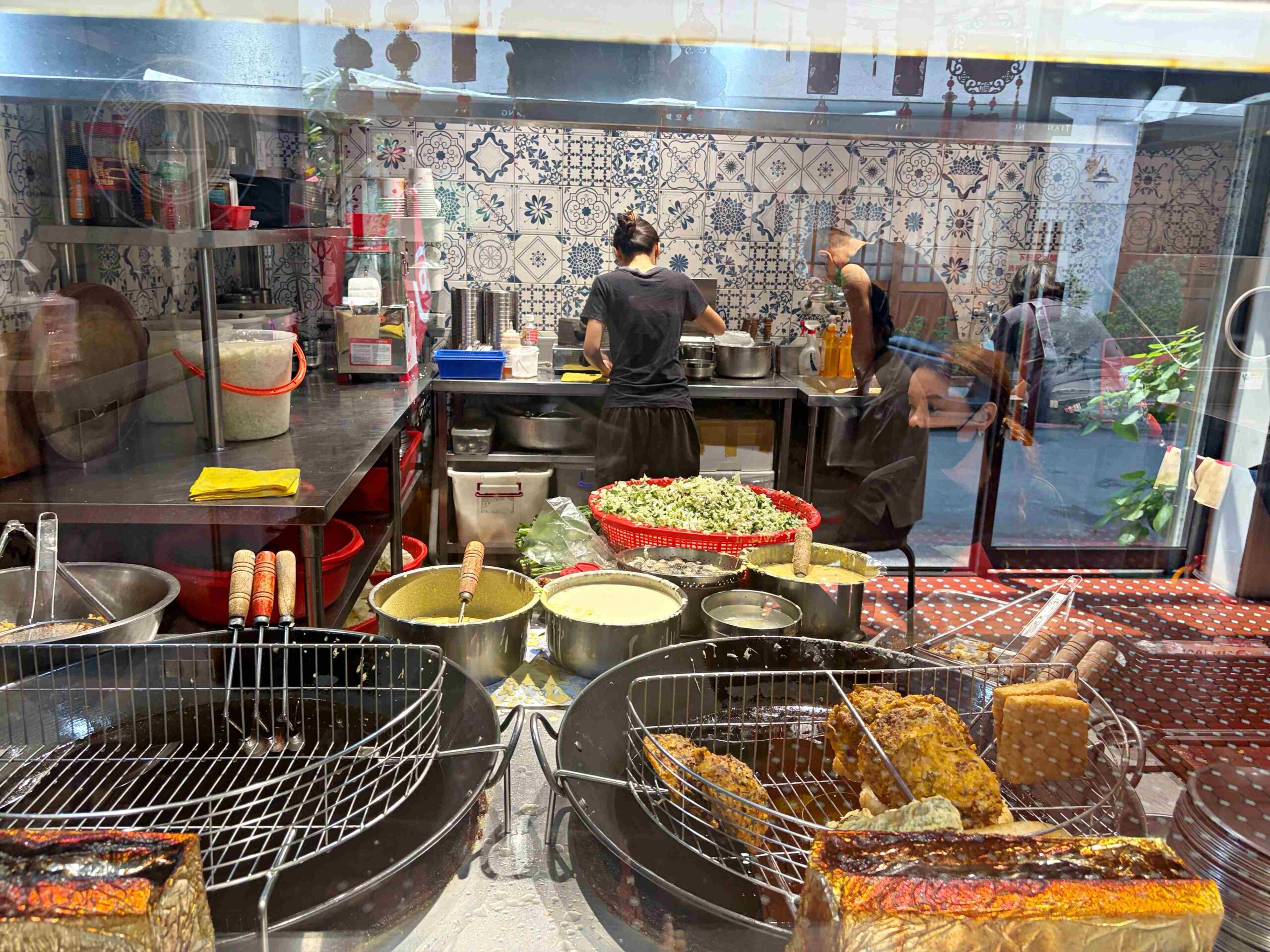 【大同區美食】蔡記迪化街古早味蚵嗲，迪化街巷弄內有冷氣的超人氣小吃推薦(菜單) @趙先生吃飯