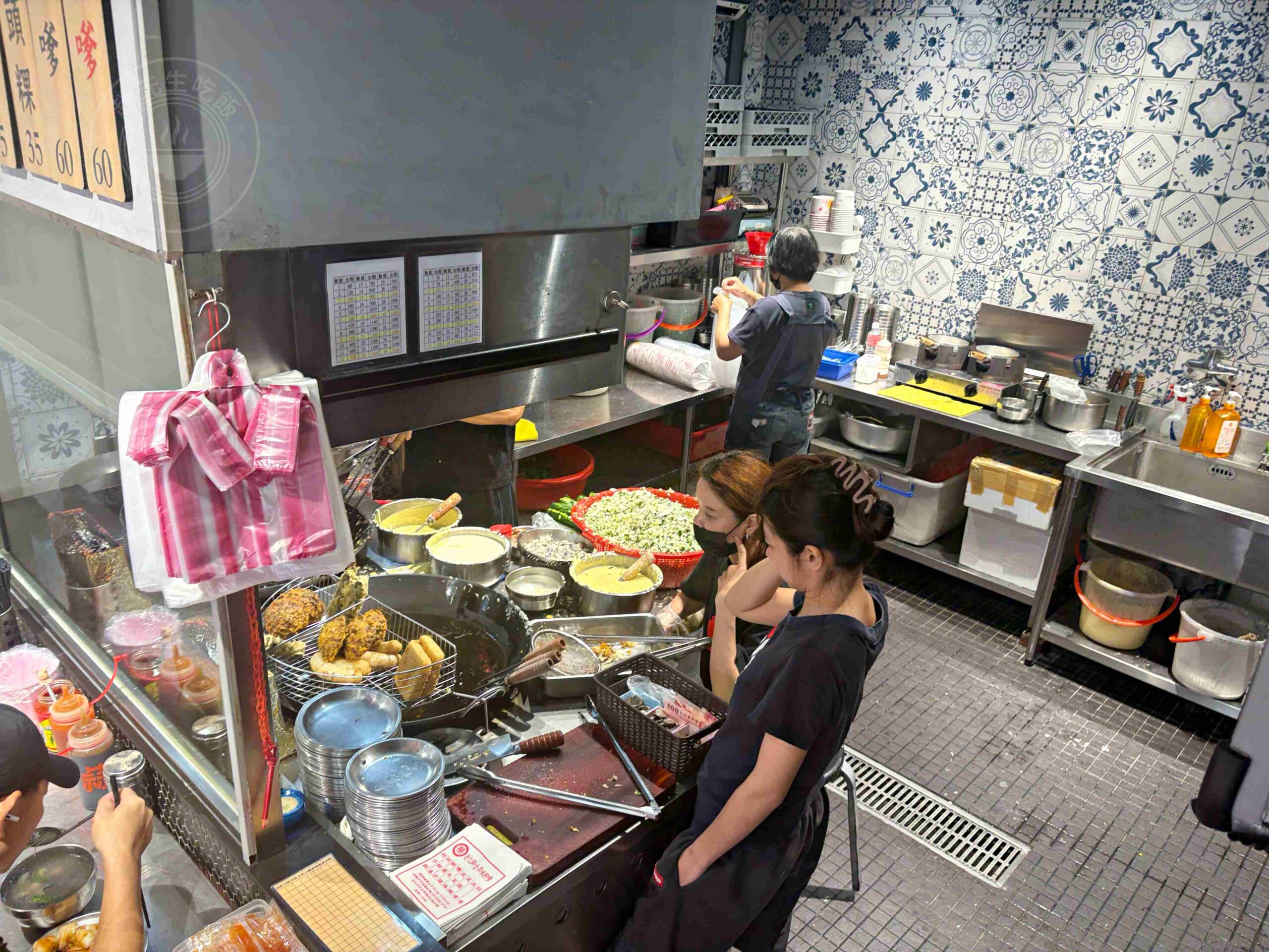 【大同區美食】蔡記迪化街古早味蚵嗲，迪化街巷弄內有冷氣的超人氣小吃推薦(菜單) @趙先生吃飯