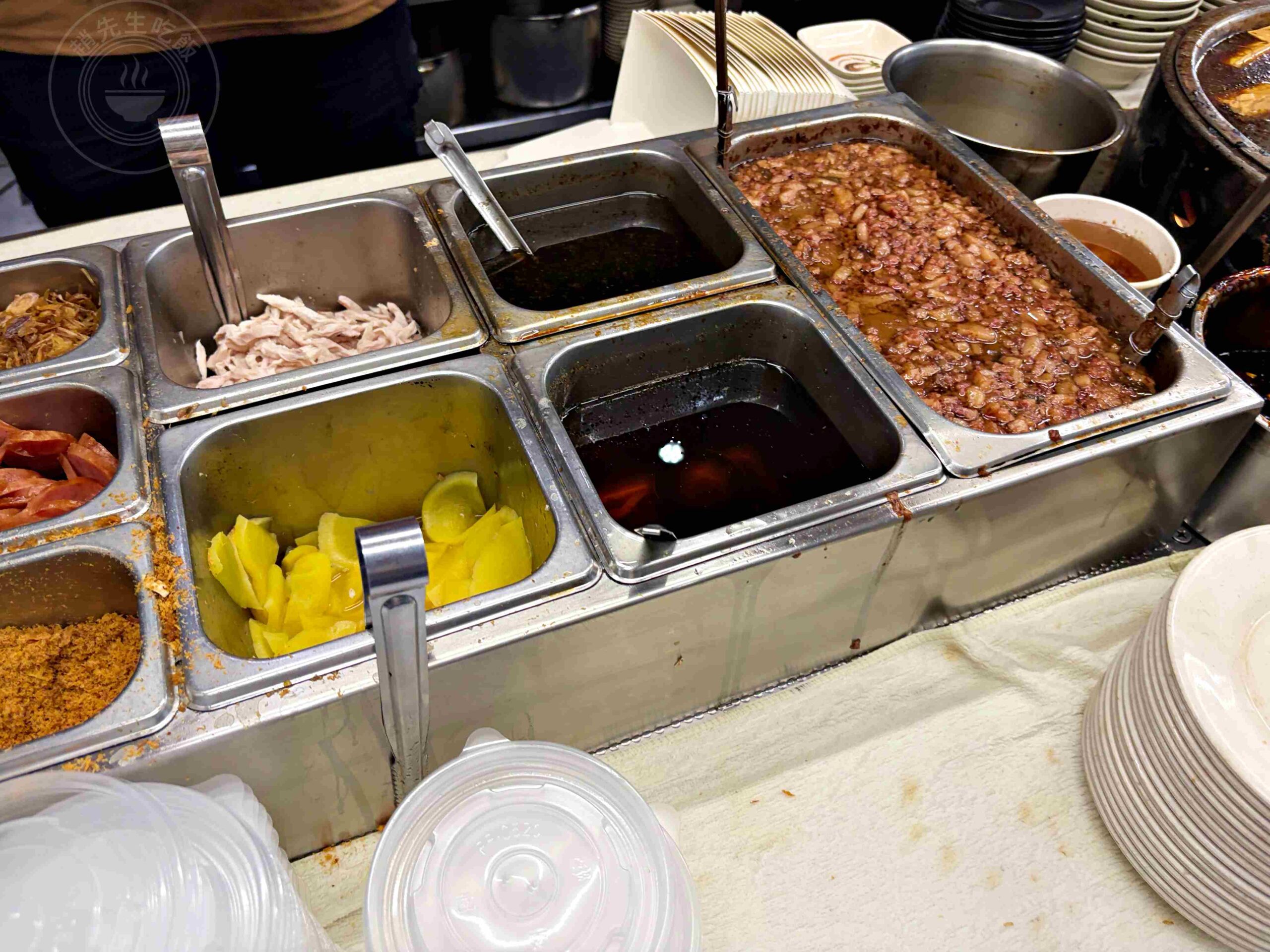 【中和美食】大胖肉羹莒光店，肉羹湯喝到飽40多年小吃，炒麵和滷肉飯也厲害推薦(菜單) @趙先生吃飯