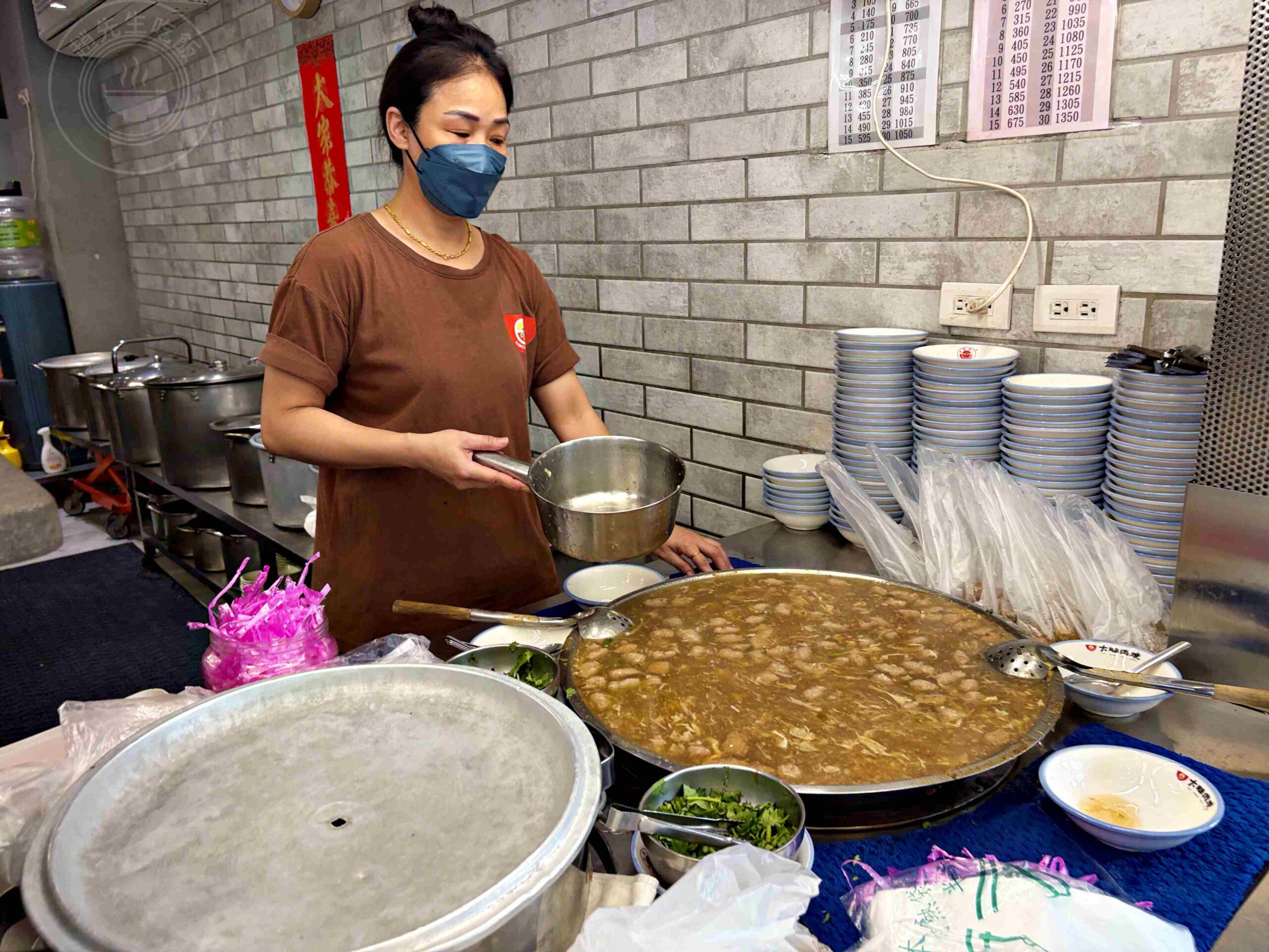 【中和美食】大胖肉羹莒光店，肉羹湯喝到飽40多年小吃，炒麵和滷肉飯也厲害推薦(菜單) @趙先生吃飯