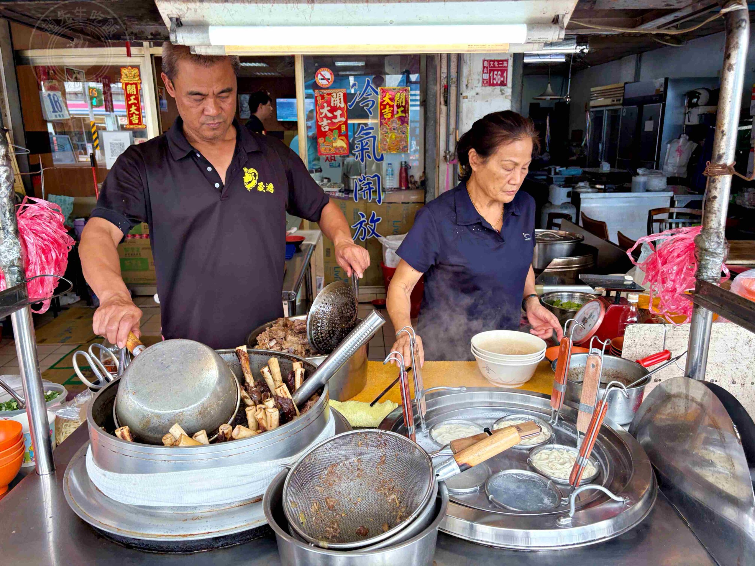【大橋頭美食】旗魚新竹米粉，炸物米粉湯太厲害，晚上到半夜半夜都排隊推薦(菜單) @趙先生吃飯