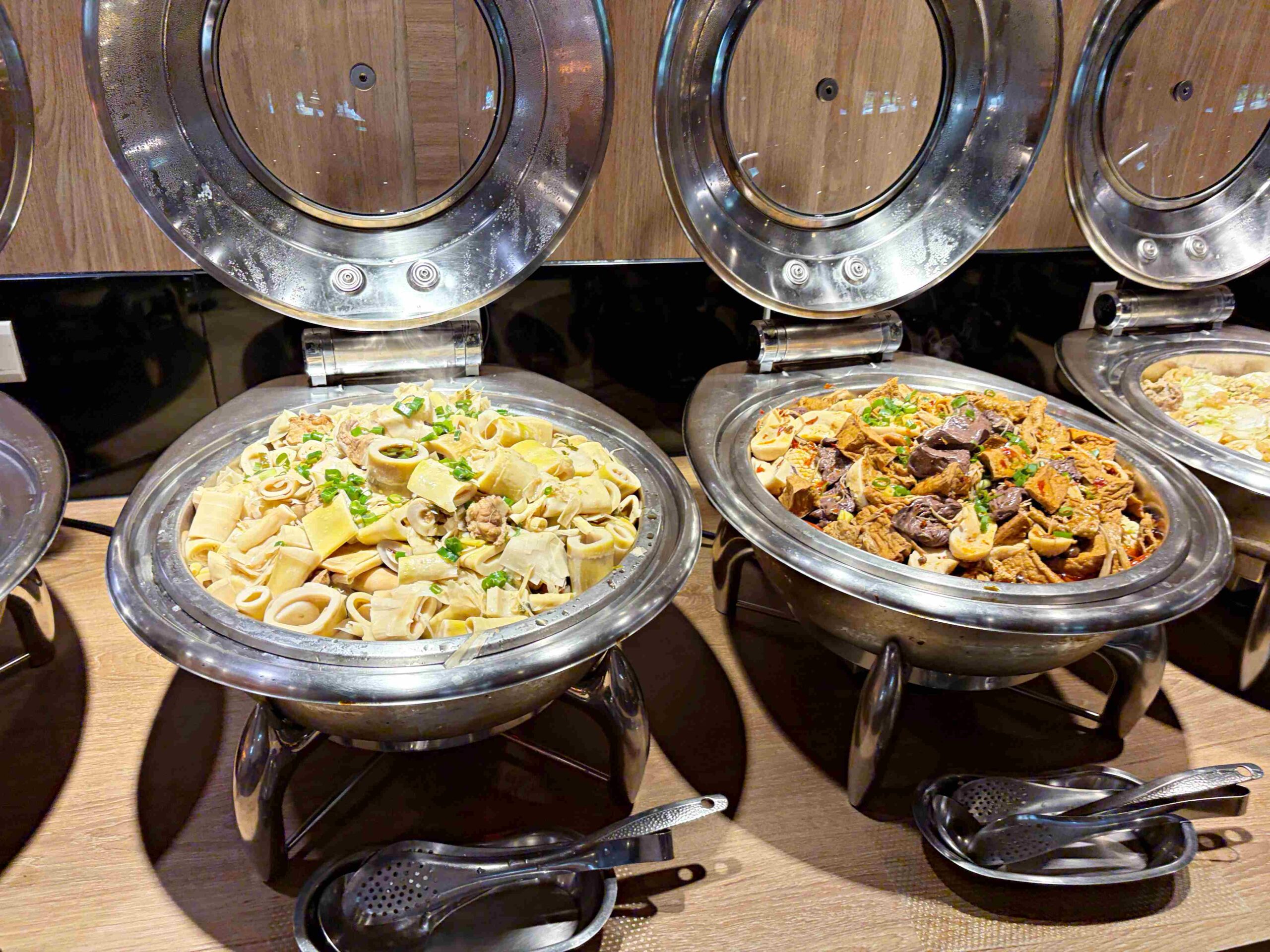 【板橋、樹林美食】安格士牛排館，在地超人氣排隊平價牛排霸主，超過60種料理推薦(菜單) @趙先生吃飯