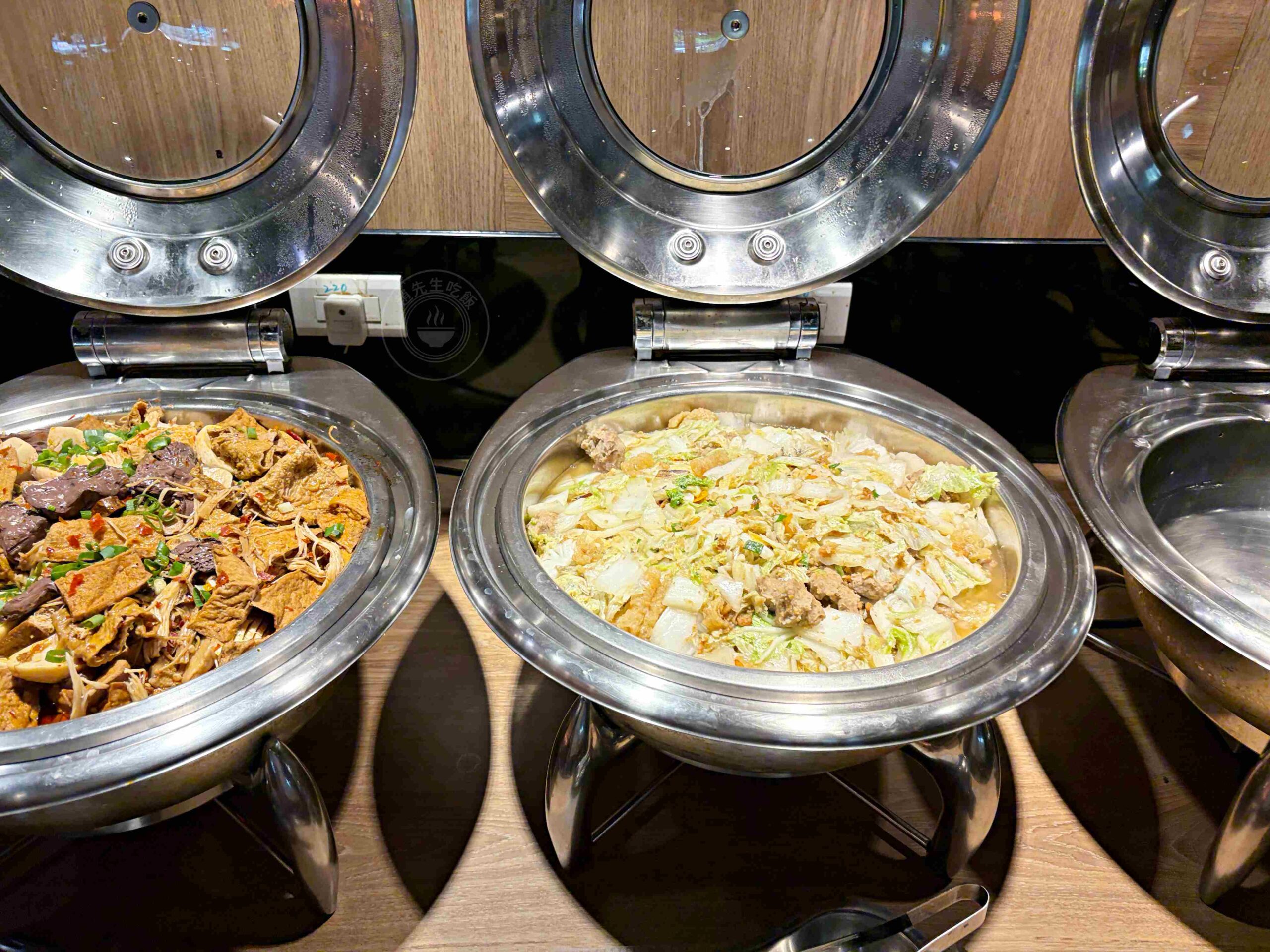 【板橋、樹林美食】安格士牛排館，在地超人氣排隊平價牛排霸主，超過60種料理推薦(菜單) @趙先生吃飯