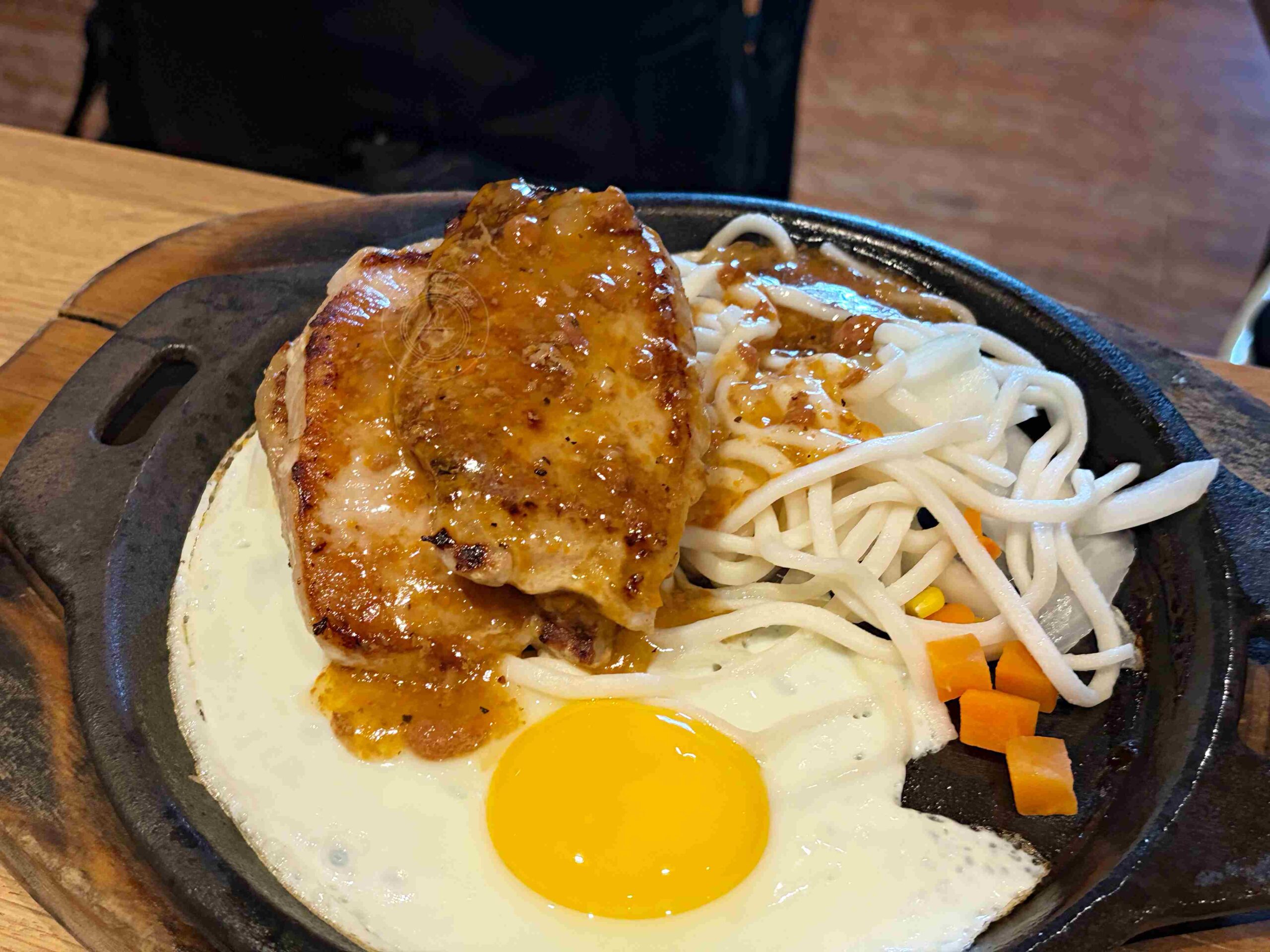 【板橋、樹林美食】安格士牛排館，在地超人氣排隊平價牛排霸主，超過60種料理推薦(菜單) @趙先生吃飯
