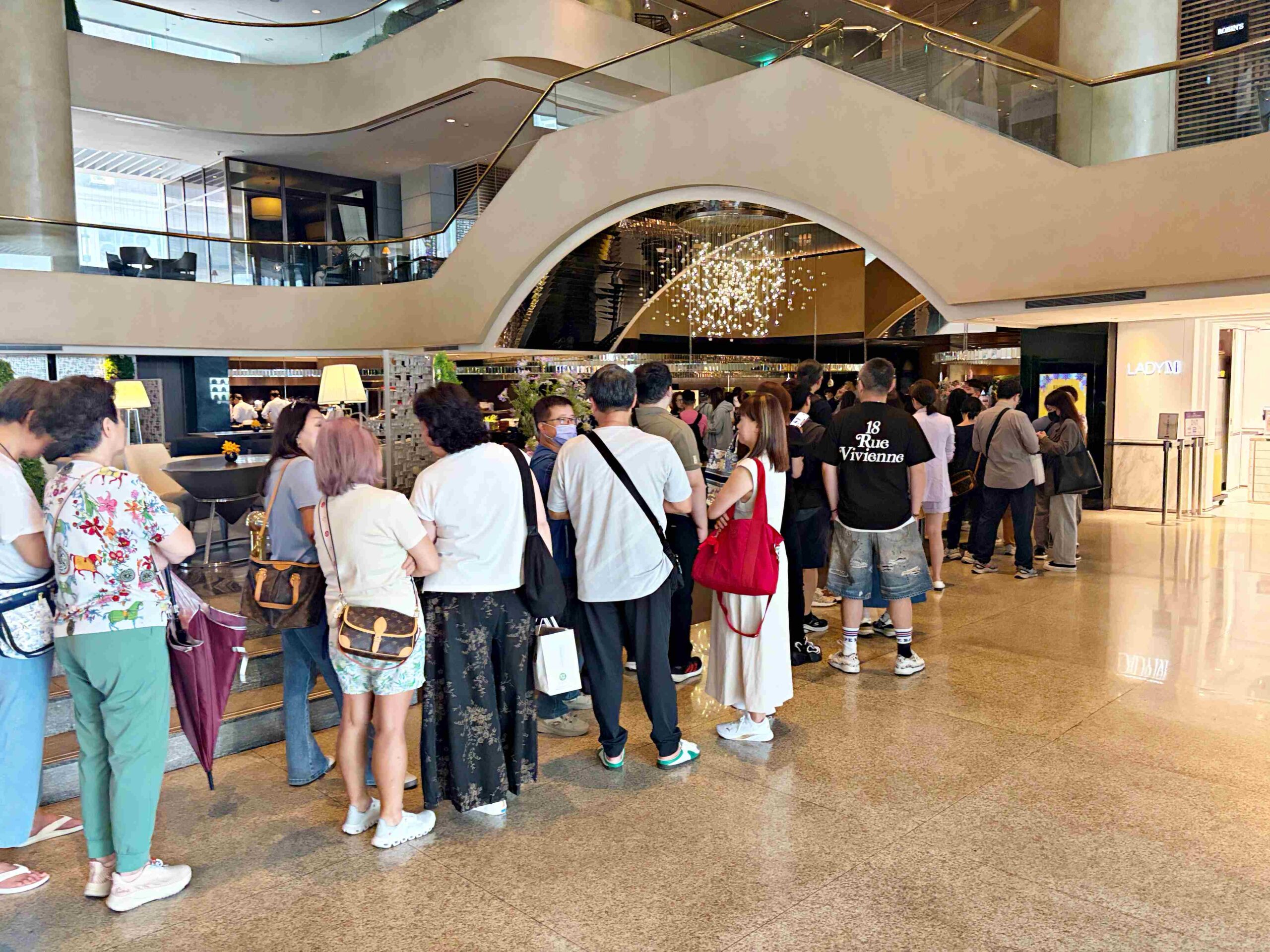 【台北吃到飽】晶華酒店栢麗廳，餐點水準大進化，最美自助餐廳推薦(2026最新價格、停車資訊) @趙先生吃飯