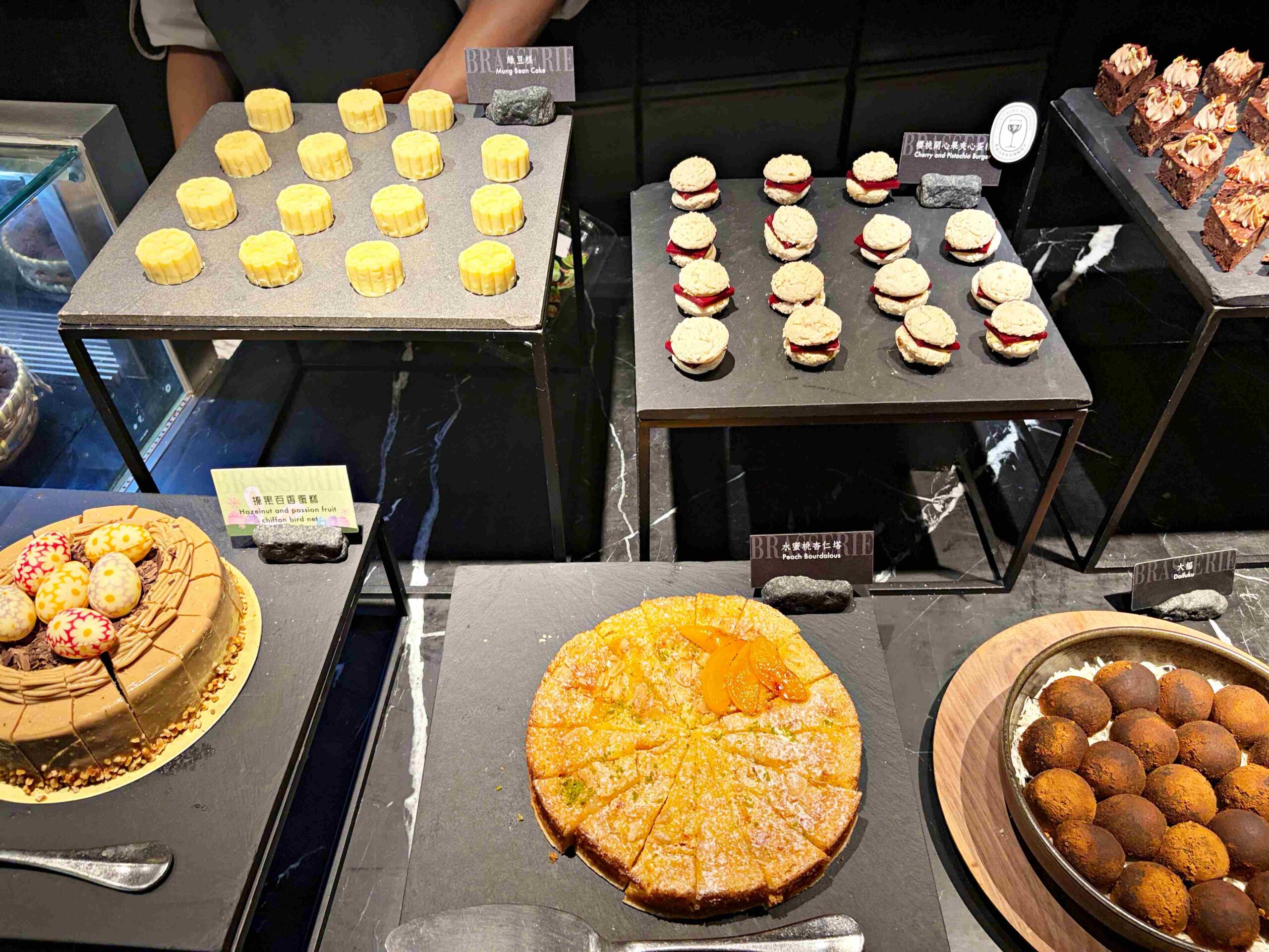 【台北吃到飽】晶華酒店栢麗廳，餐點水準大進化，最美自助餐廳推薦(2026最新價格、停車資訊) @趙先生吃飯