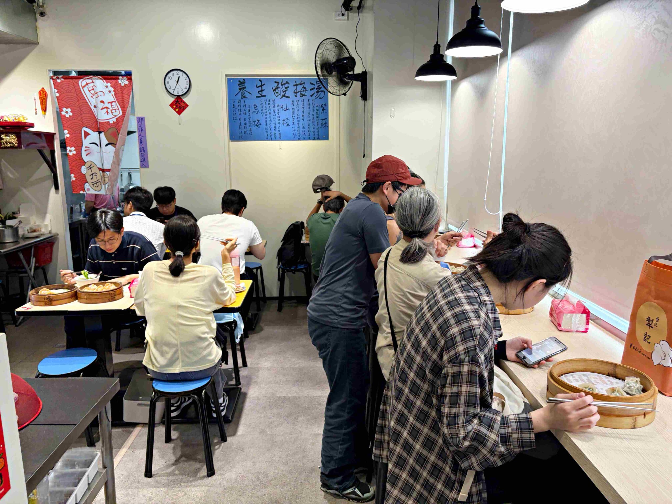 【松山美食】亓家蒸餃，我心目中台北前三名的噴汁蒸餃老店推薦(菜單) @趙先生吃飯