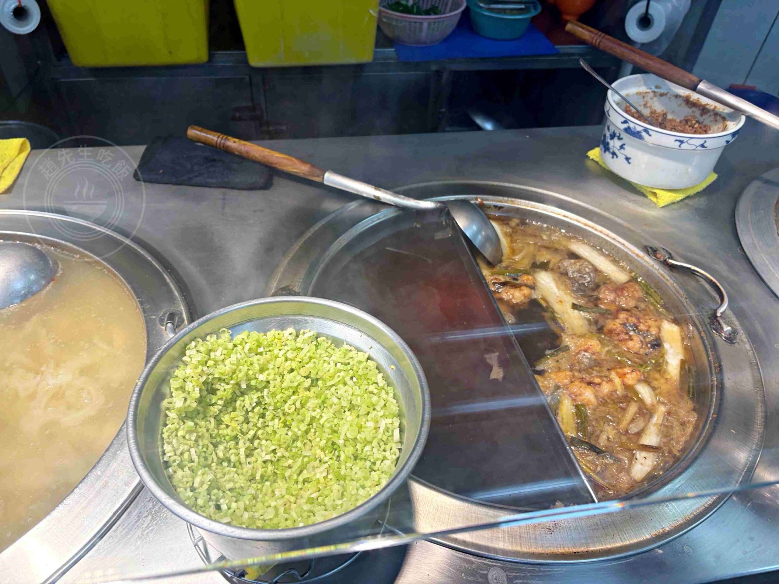 【三重美食】唯豐魯肉飯，三重五大滷肉飯之一，價錢便宜卻超好吃推薦(菜單) @趙先生吃飯