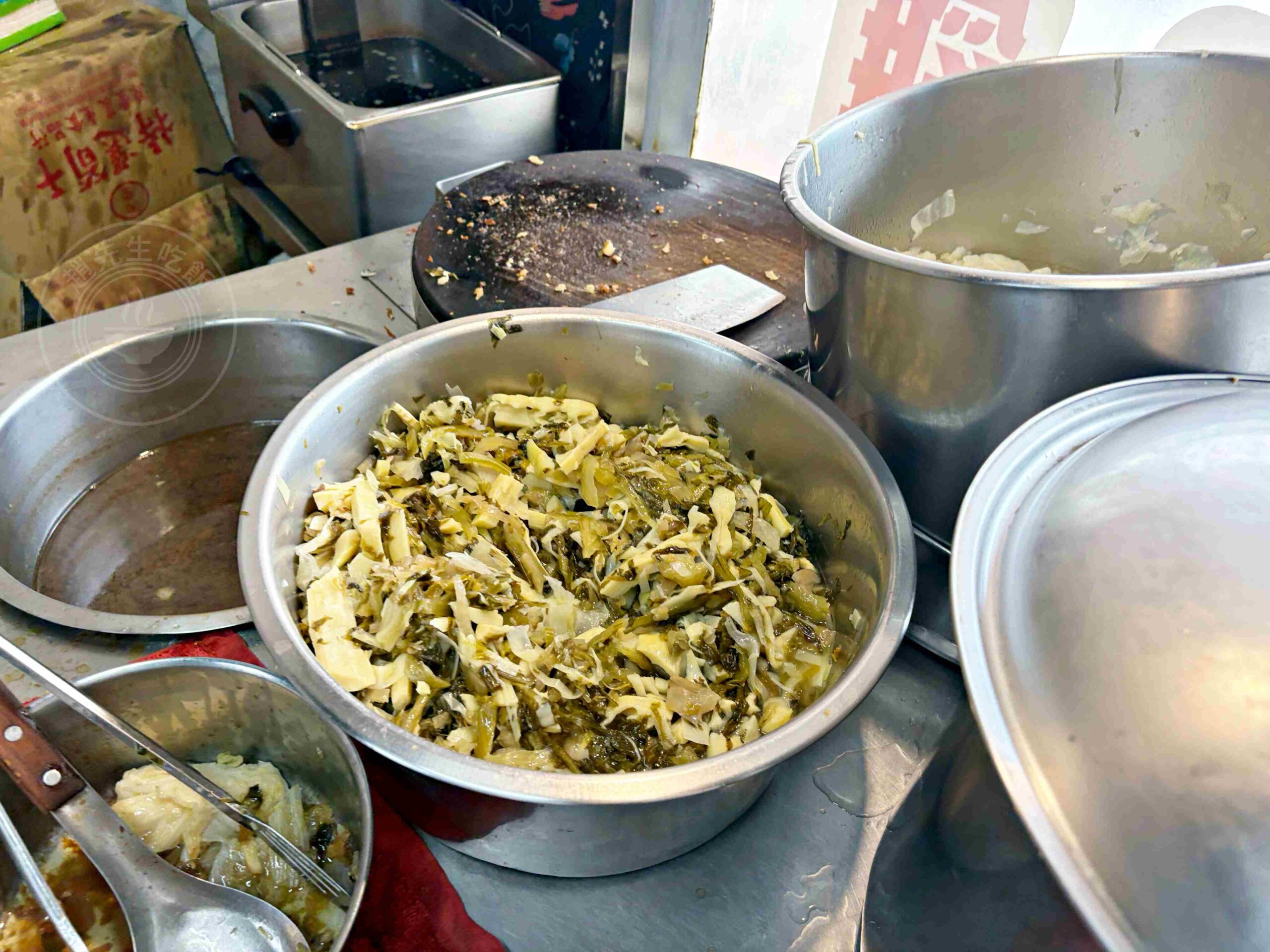 【板橋美食】正少年控肉飯，捷運府中站福德市場50年老字號軟嫩控肉與大片滷排骨推薦(菜單) @趙先生吃飯