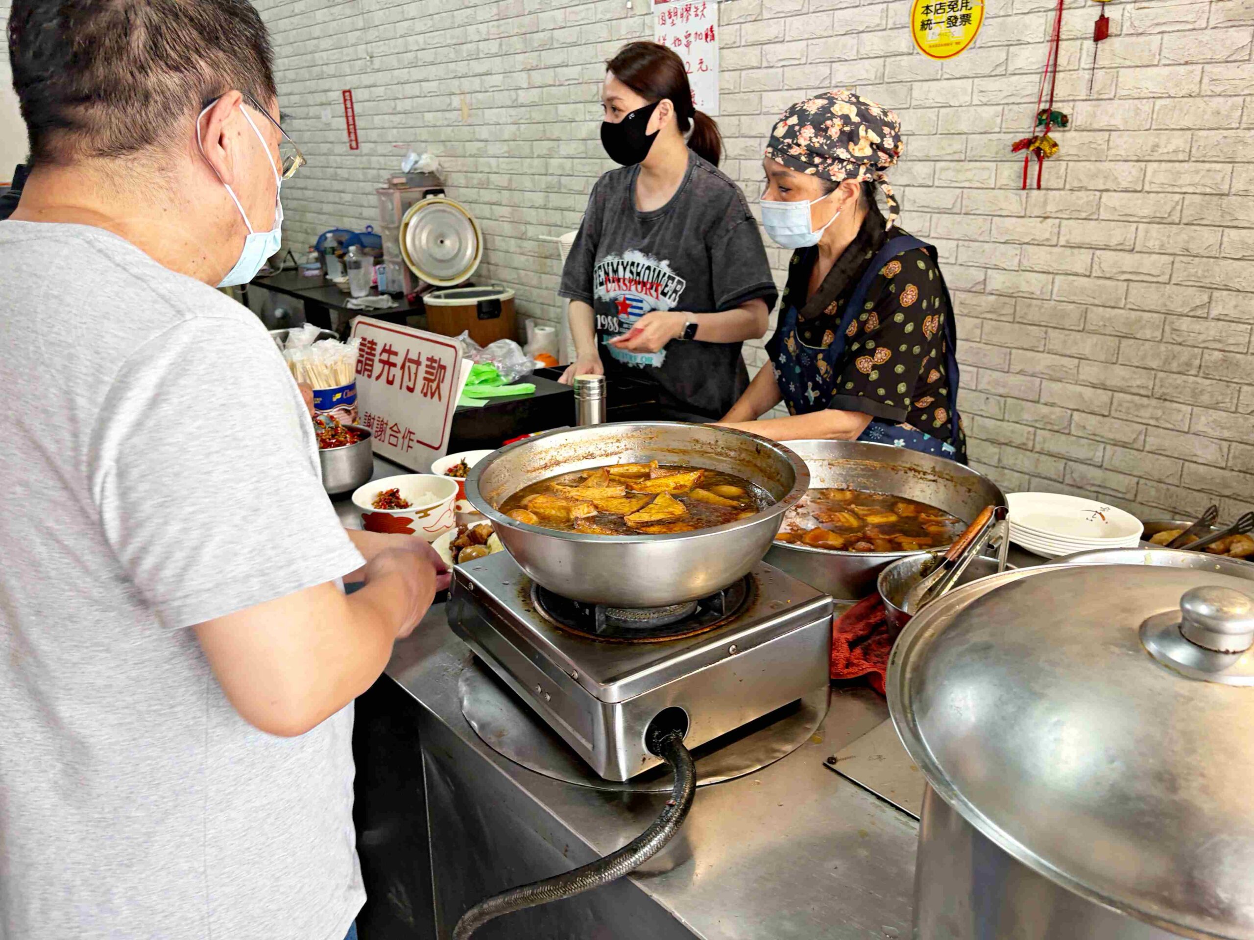 【板橋美食】正少年控肉飯，捷運府中站福德市場50年老字號軟嫩控肉與大片滷排骨推薦(菜單) @趙先生吃飯