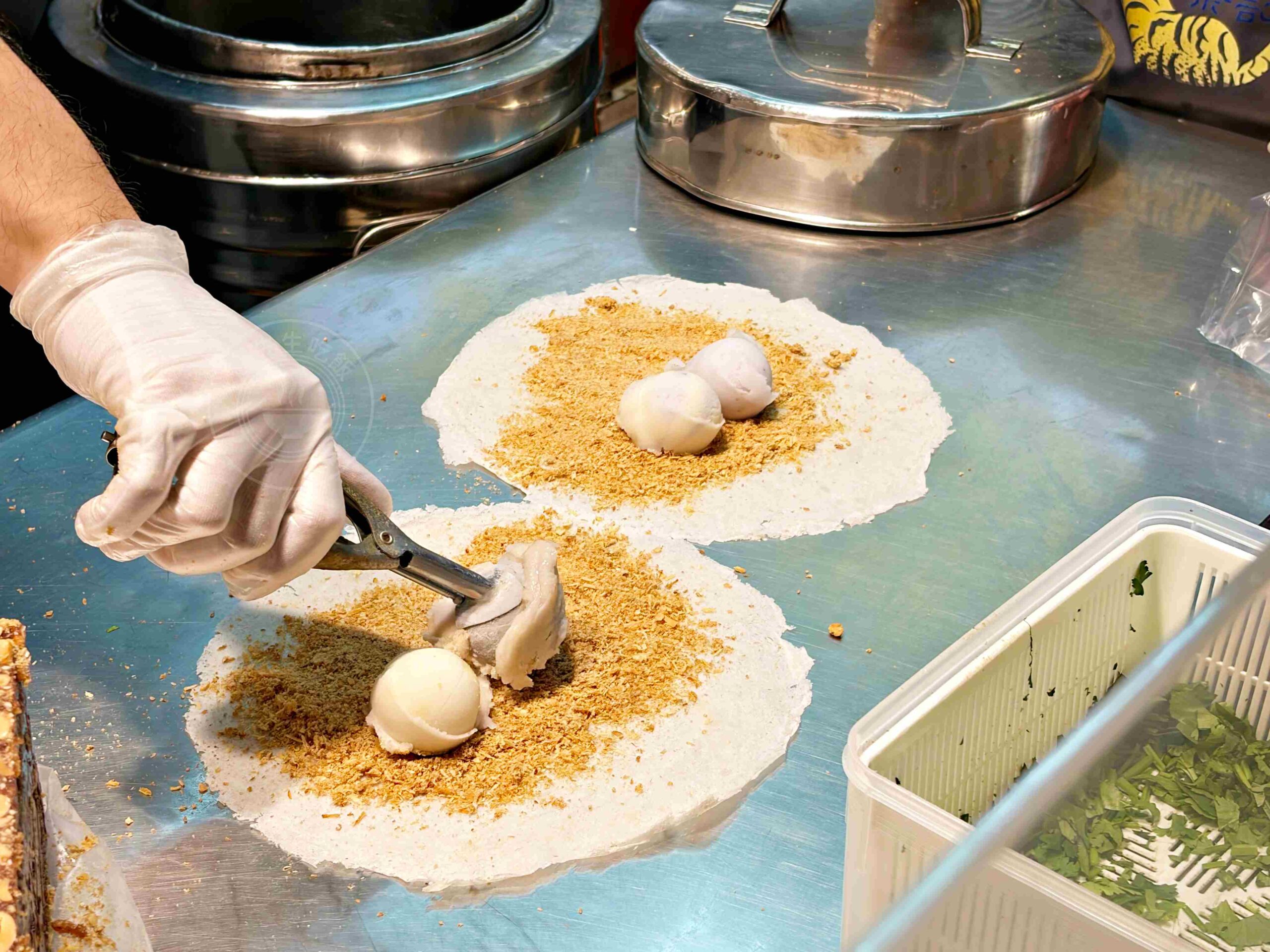 【松山美食】十分幸福花生捲冰淇淋,用宜蘭阿宗芋冰跟現刨花生粉推薦(菜單) @趙先生吃飯 【松山美食】十分幸福花生捲冰淇淋,用宜蘭阿宗芋冰跟現刨花生粉推薦(菜單) @趙先生吃飯