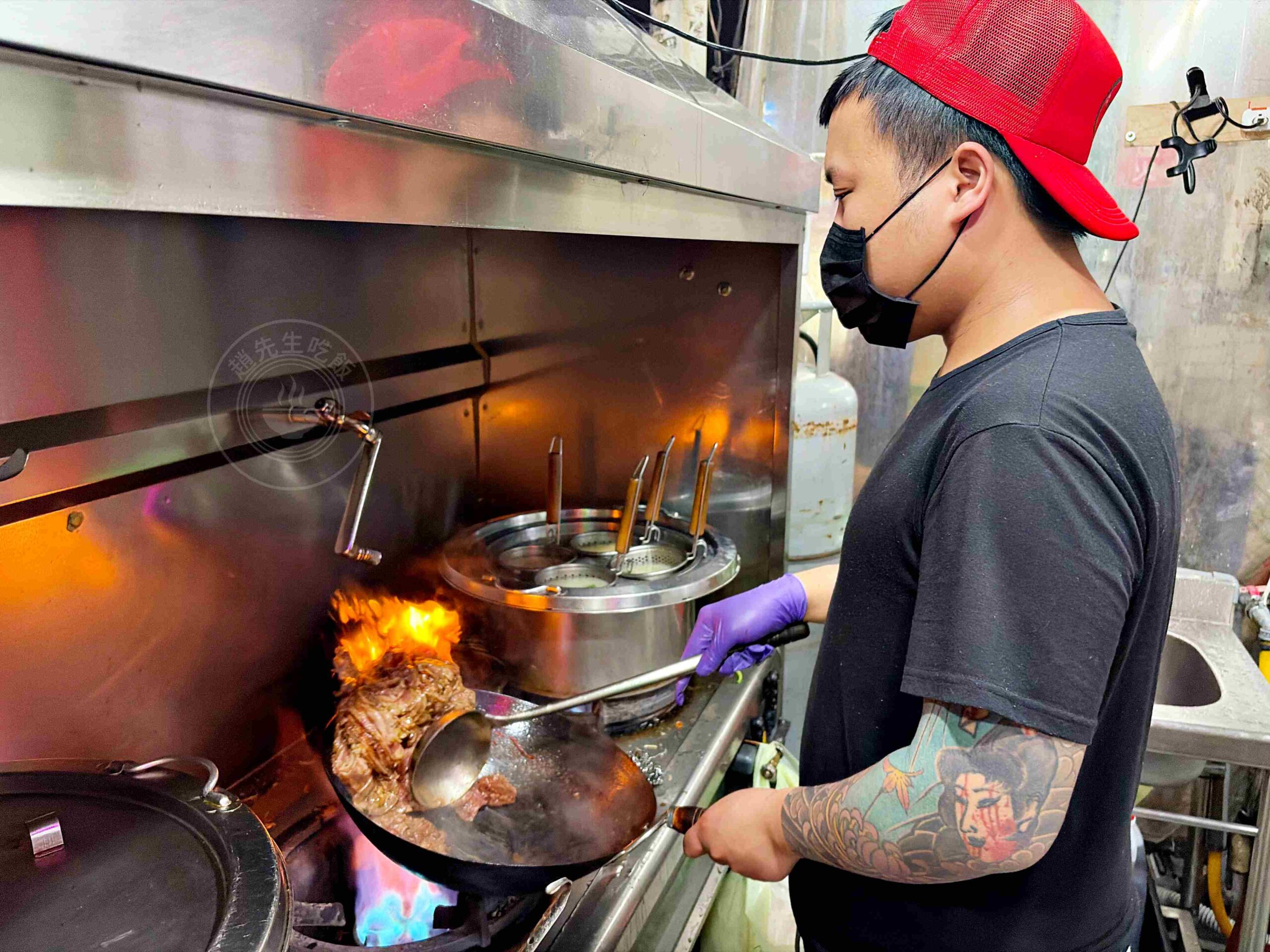 【桃園八德美食】桃鶯生炒羊肉，羊肉炒片一大盤100，越晚排越多人推薦(菜單) @趙先生吃飯