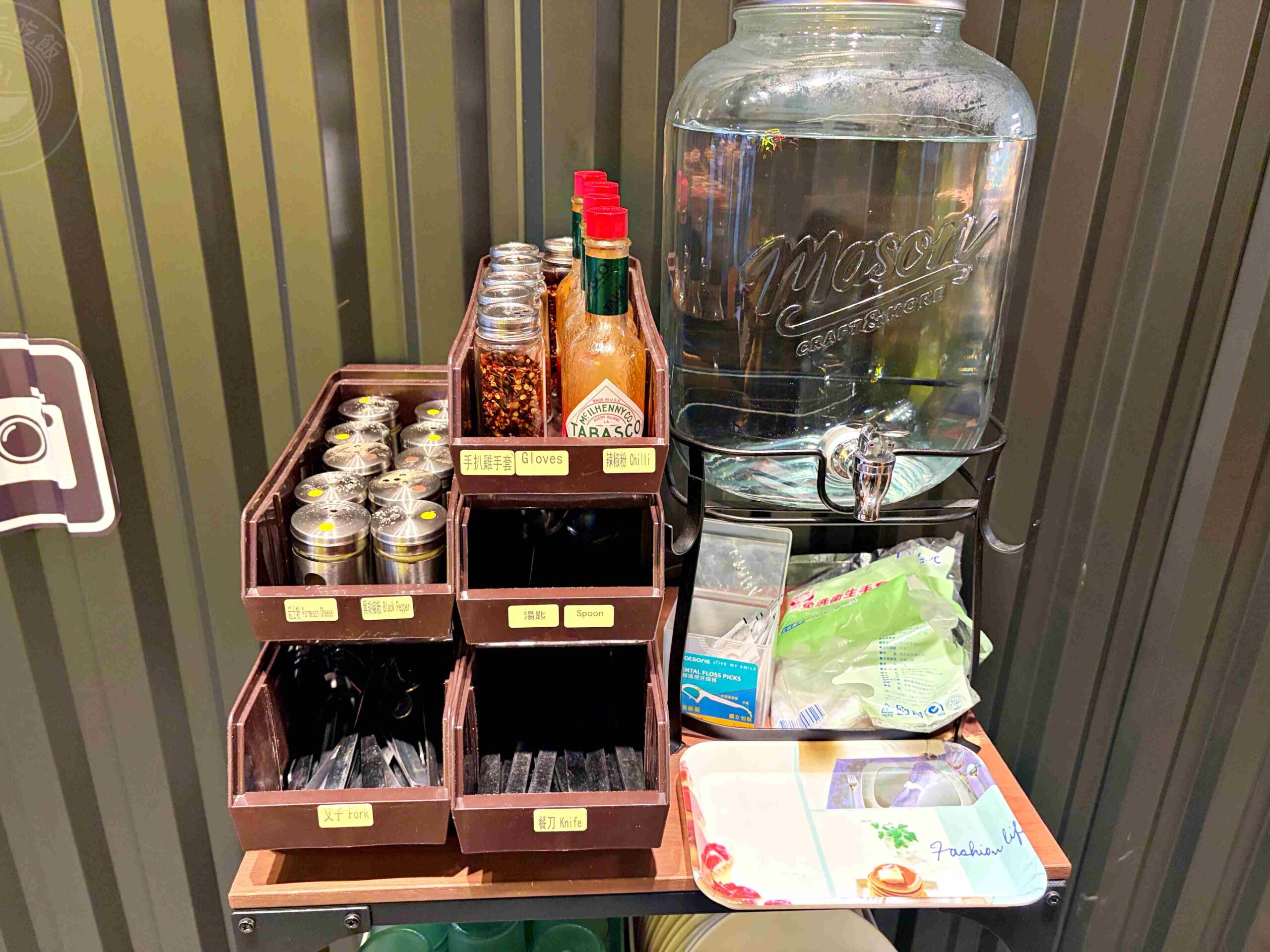 【信義區美食】三隻猴子美食廚房，紐西蘭老闆娘日賣百個的，手工現烤披薩推薦(菜單) @趙先生吃飯