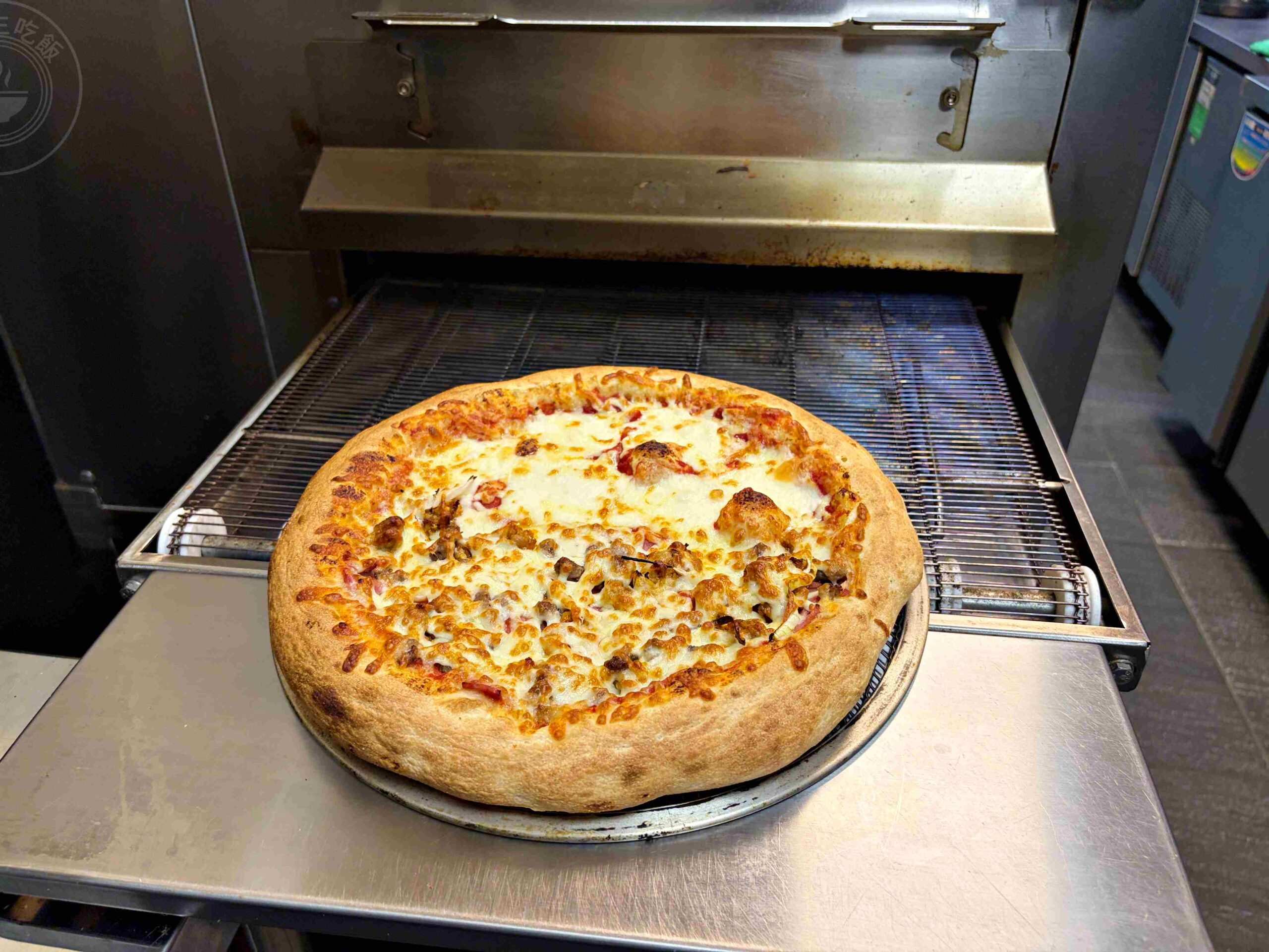 【信義區美食】三隻猴子美食廚房，紐西蘭老闆娘日賣百個的，手工現烤披薩推薦(菜單) @趙先生吃飯