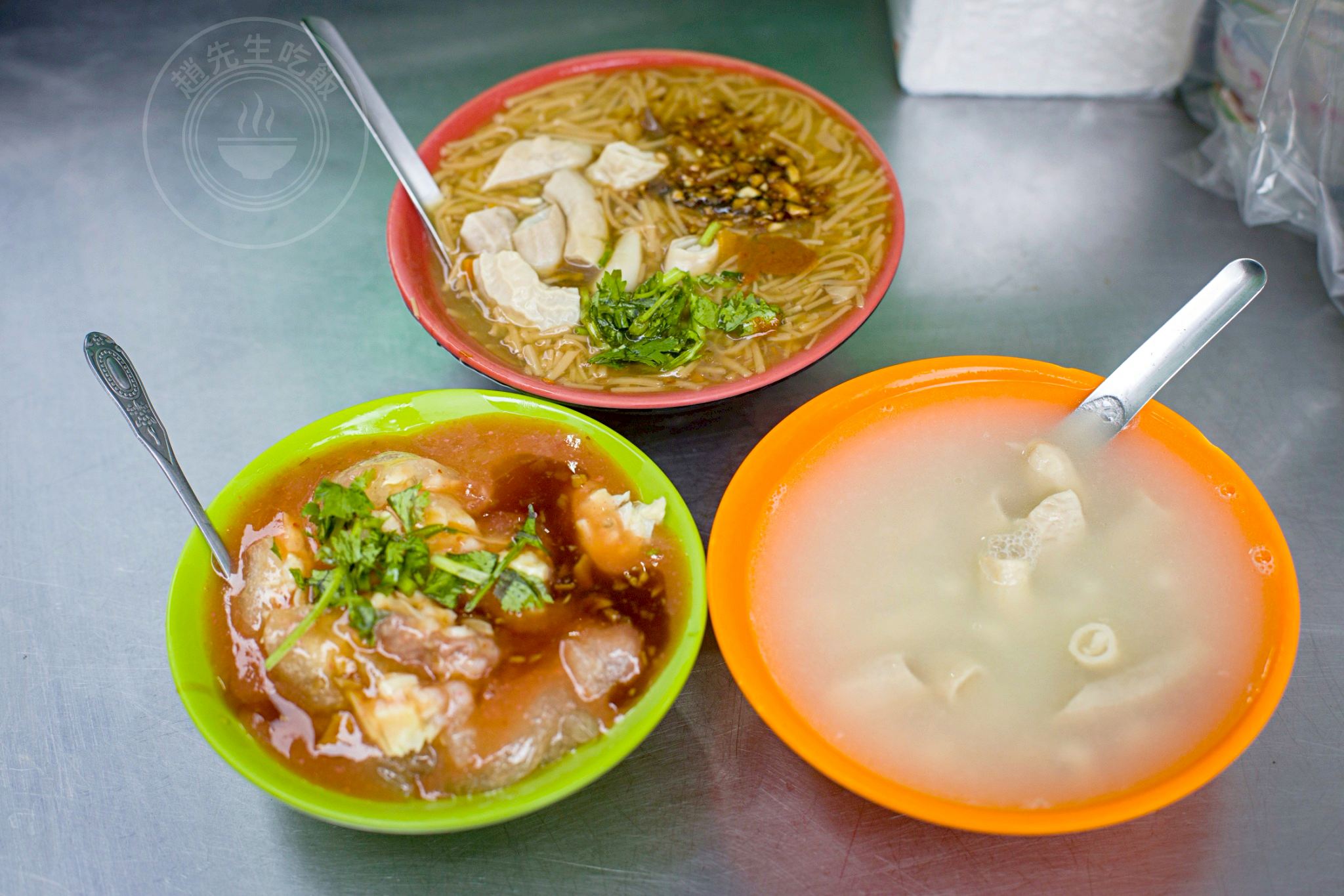 【三重美食】三重手工黑豬肉圓，只賣三天的50年傳奇老店，黑豬肉圓、四神湯、豬腸麵線推薦(菜單) @趙先生吃飯