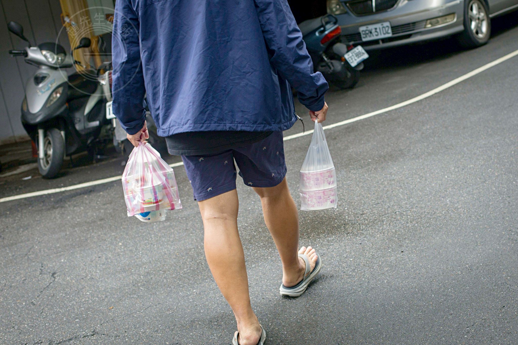 【三重美食】三重手工黑豬肉圓，只賣三天的50年傳奇老店，黑豬肉圓、四神湯、豬腸麵線推薦(菜單) @趙先生吃飯