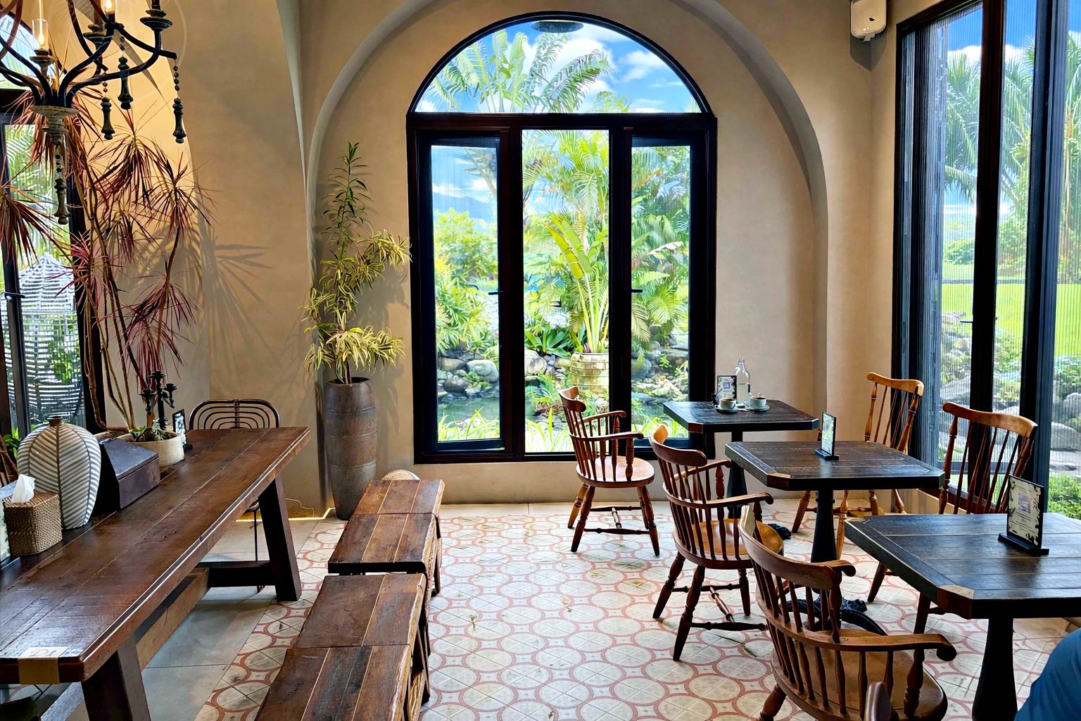 【礁溪美食】蒔花 DailyBlossom Cafe & More，超美純白建築不限時景觀下午茶推薦推薦(菜單) @趙先生吃飯