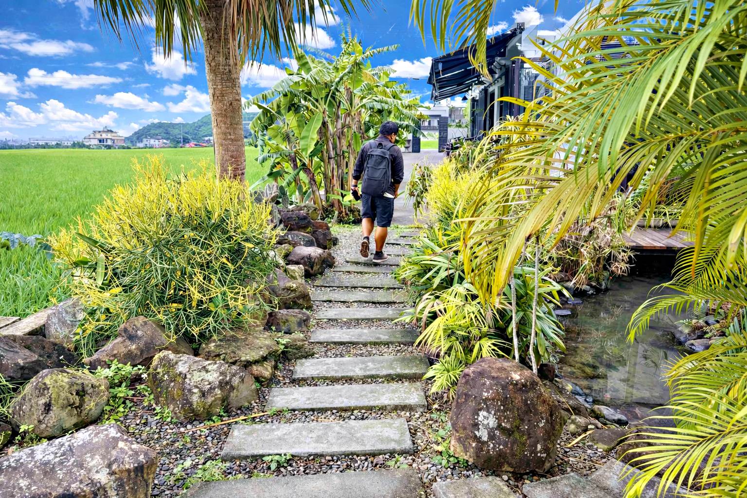 【礁溪美食】蒔花 DailyBlossom Cafe & More，超美純白建築不限時景觀下午茶推薦推薦(菜單) @趙先生吃飯