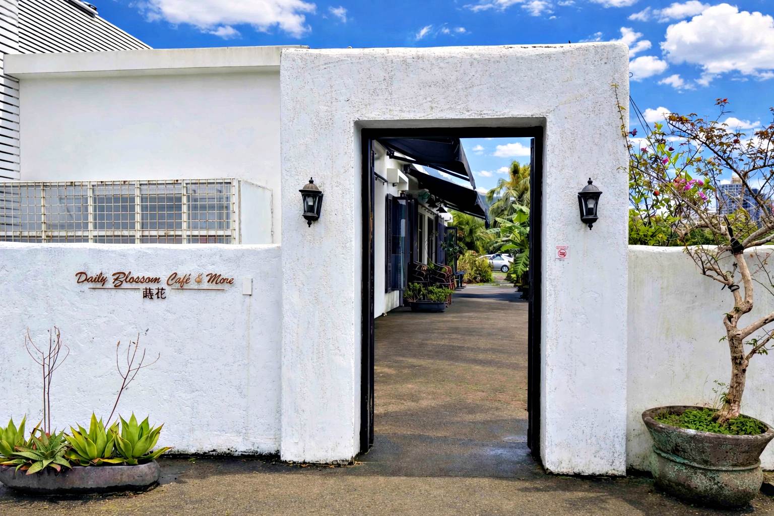 【礁溪美食】蒔花 DailyBlossom Cafe & More，超美純白建築不限時景觀下午茶推薦推薦(菜單) @趙先生吃飯