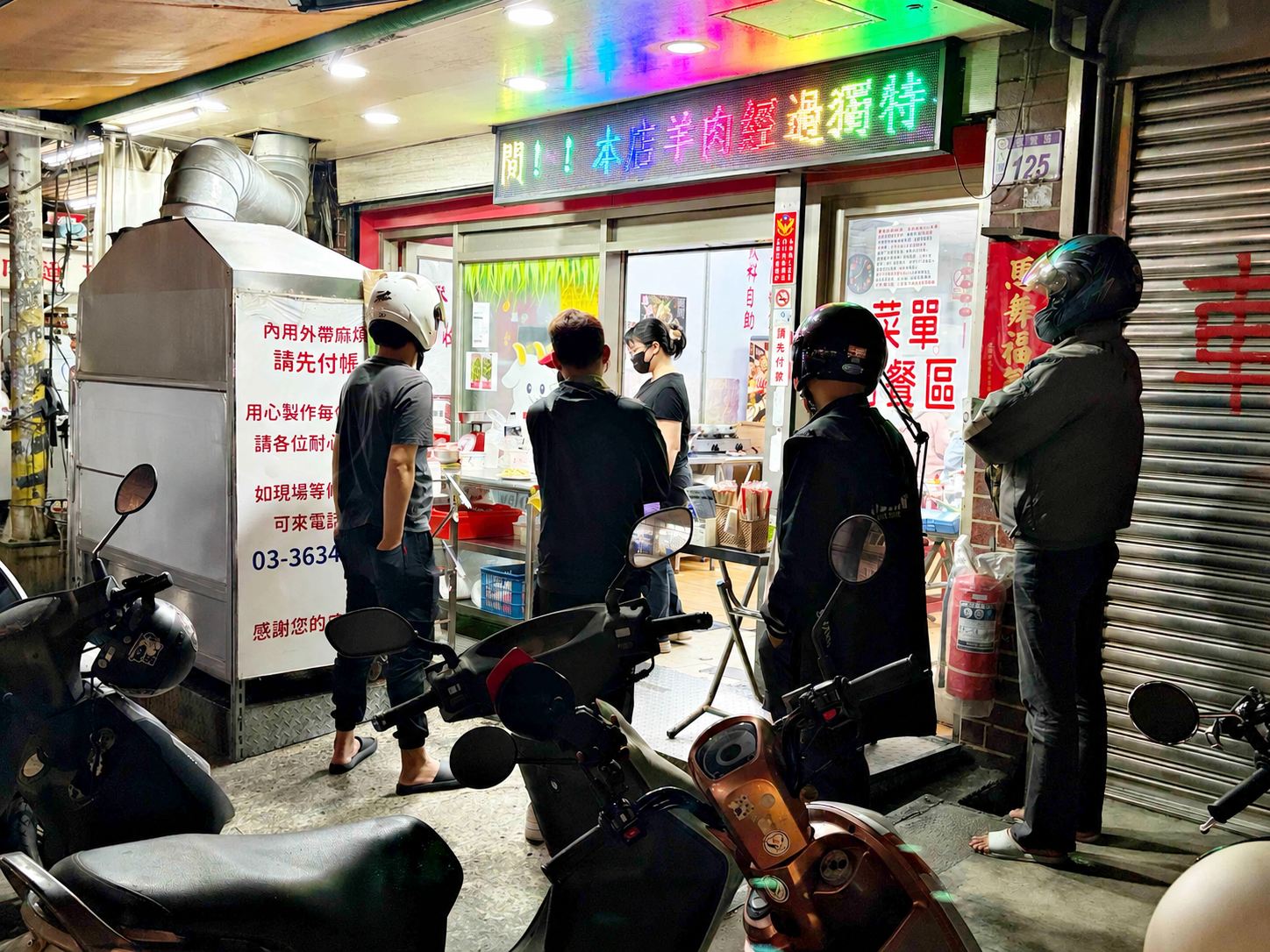 【內湖美食】牛閣精緻麵館-內科店，(二訪)文德港墘牛肉麵推薦！(菜單) @趙先生吃飯