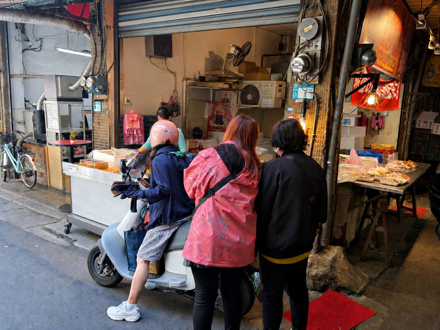 【宜蘭美食】春捲伯，在地熱門銅板小吃春捲爆韭菜、炸蝦餅爆好吃推薦(菜單) @趙先生吃飯