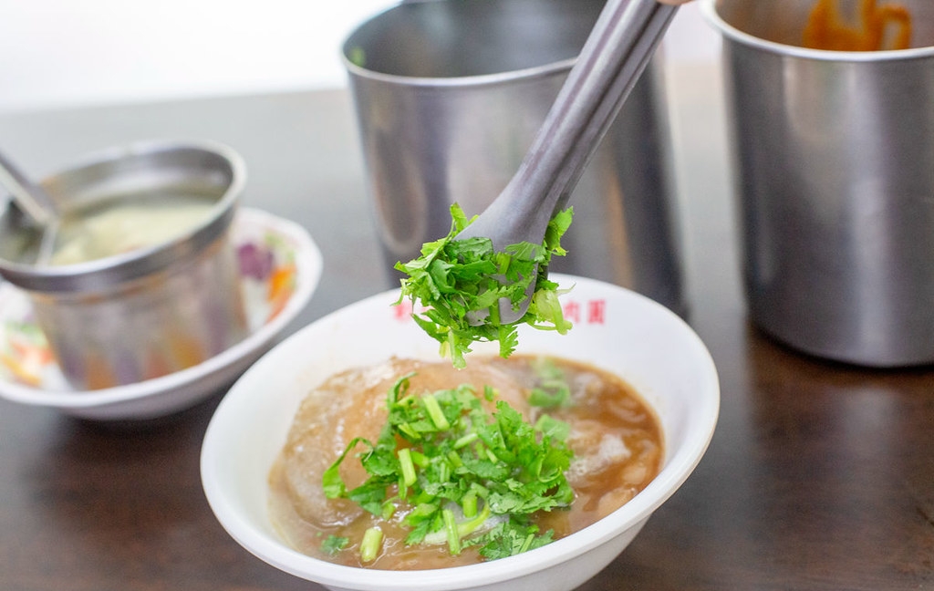 【彰化美食】彰化老担阿璋肉圓，五十年的傳統油泡Q彈味道推薦(菜單) @趙先生吃飯