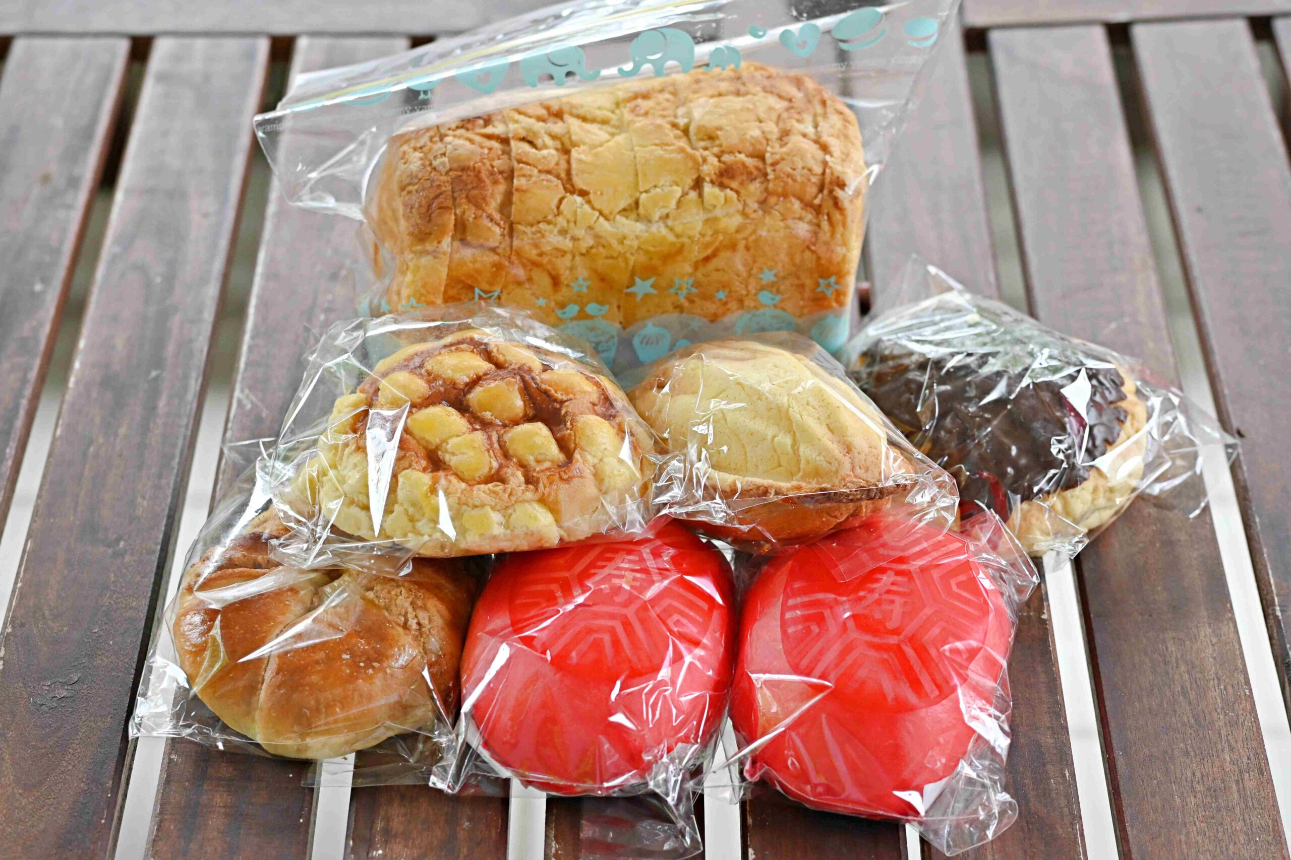 【坪林美食】心心麵包店，隱藏老街的傳統古早味吐司，必買超重芋泥吐司、麵包推薦(菜單) @趙先生吃飯