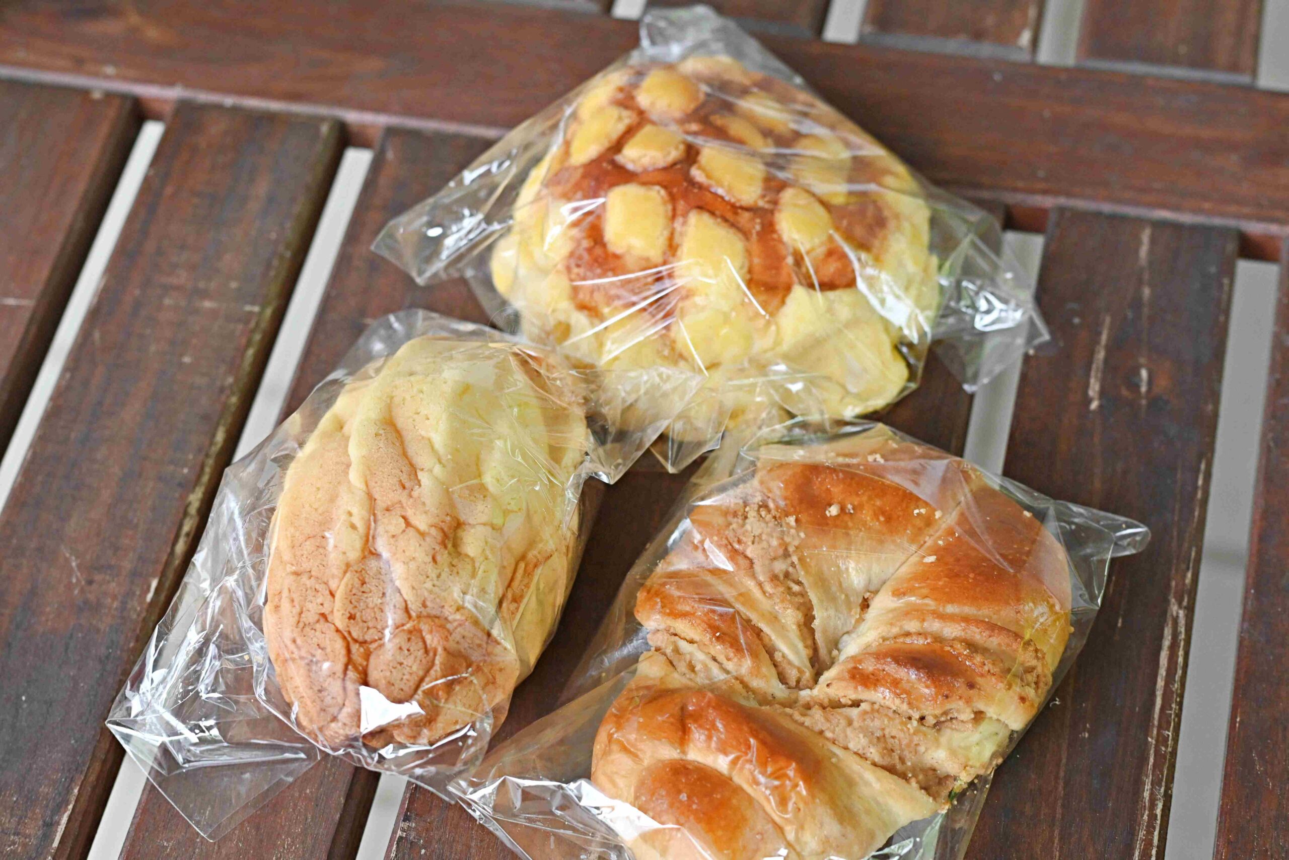【坪林美食】心心麵包店，隱藏老街的傳統古早味吐司，必買超重芋泥吐司、麵包推薦(菜單) @趙先生吃飯