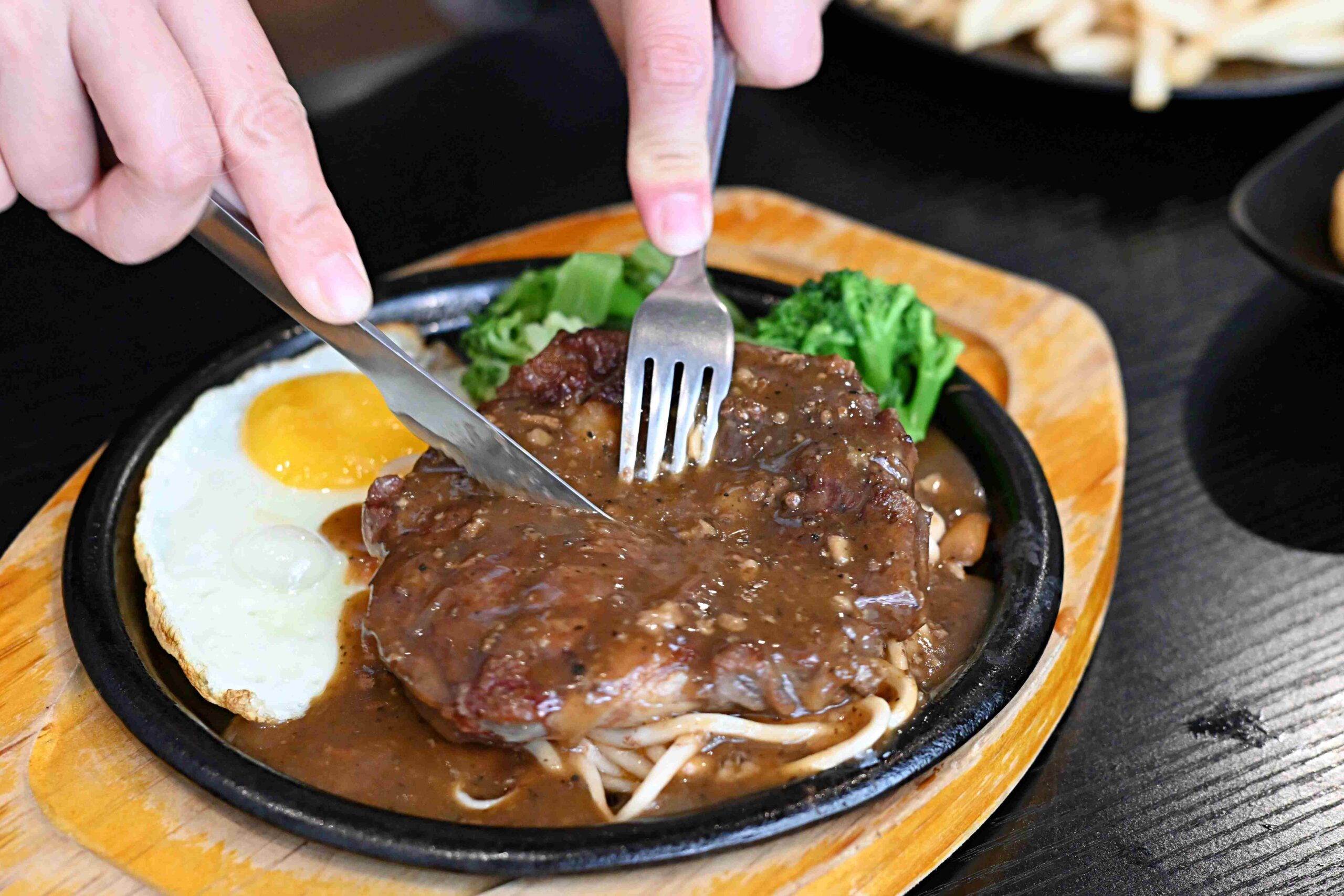 【林口美食】B&B STEAK林口,平價原肉牛排、自助吧無限吃到飽,高CP值免花大錢推薦(菜單) @趙先生吃飯 【林口美食】B&B STEAK林口,平價原肉牛排、自助吧無限吃到飽,高CP值免花大錢推薦(菜單) @趙先生吃飯