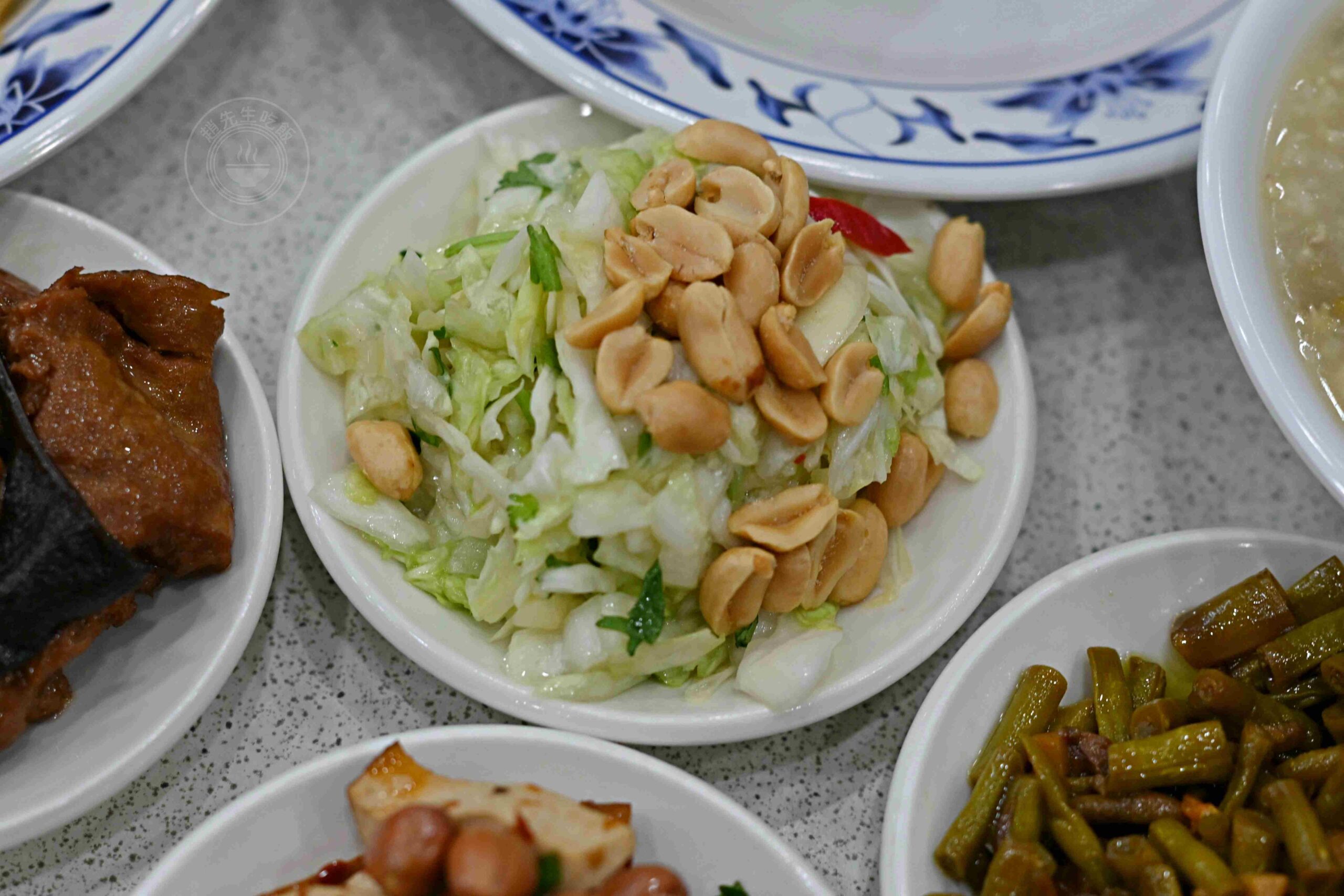 【西門美食】張記韭菜水煎包，內用吹冷氣吃超大顆現煎包子和小吃推薦(菜單) @趙先生吃飯