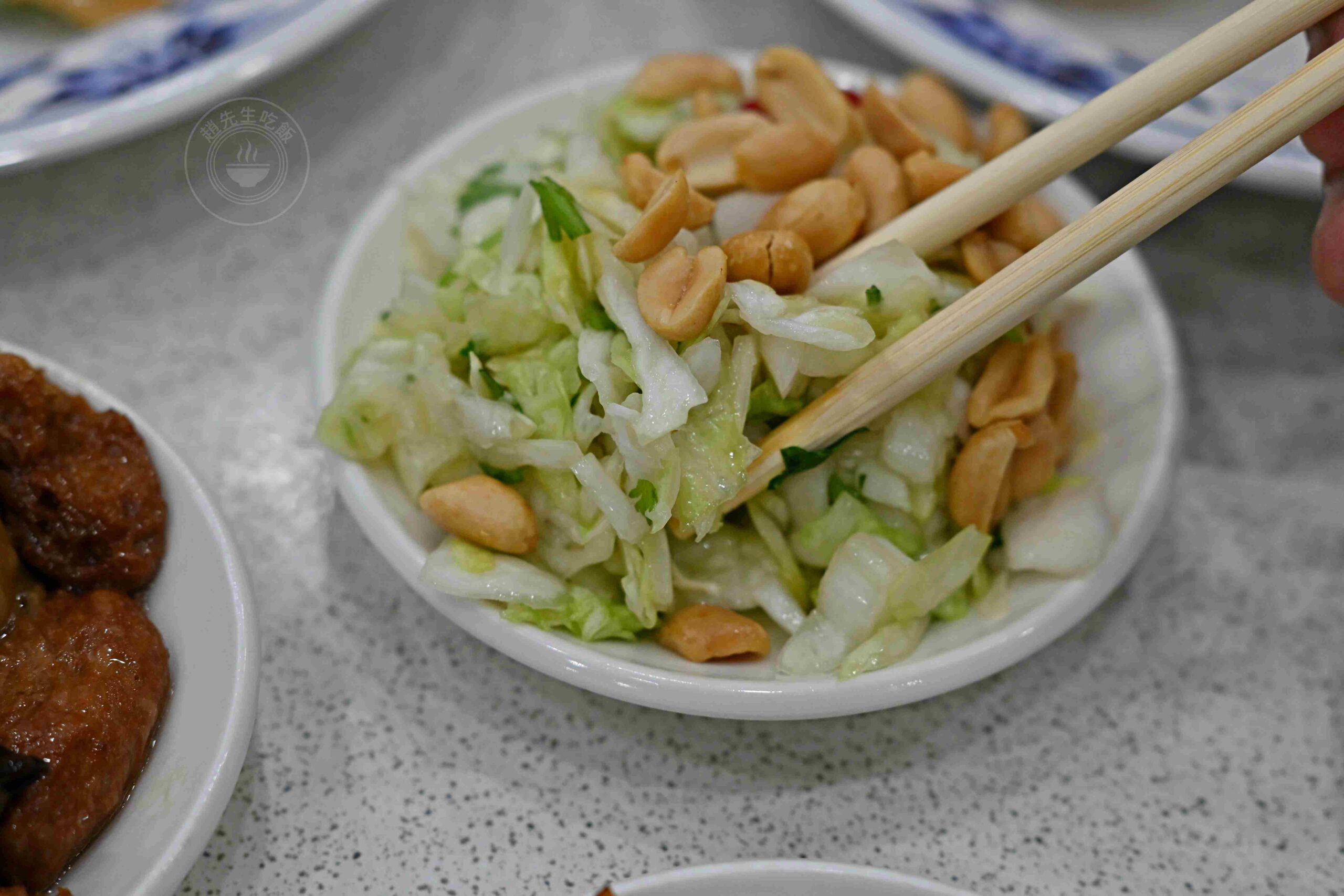 【西門美食】張記韭菜水煎包，內用吹冷氣吃超大顆現煎包子和小吃推薦(菜單) @趙先生吃飯